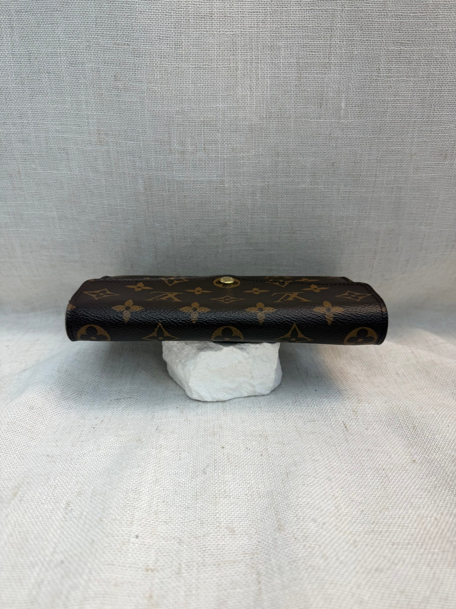 Louis Vuitton Monogram Sarah Wallet