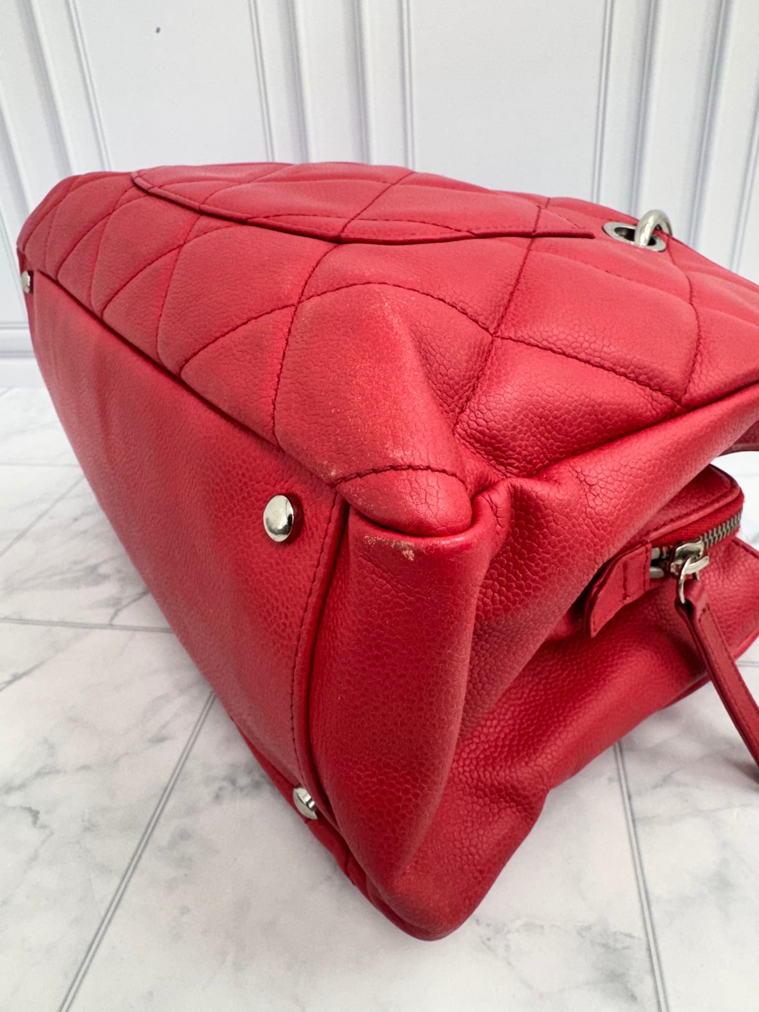 Chanel Red Quilted Caviar Leather Timeless CC Medium Soft Shopping Tote