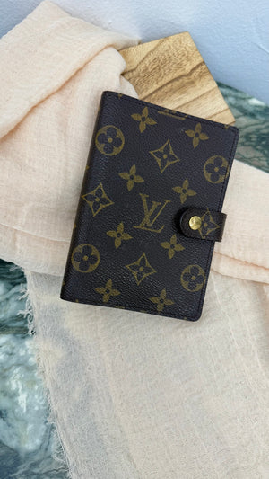 Louis Vuitton Monogram Passport Agenda PM Cover