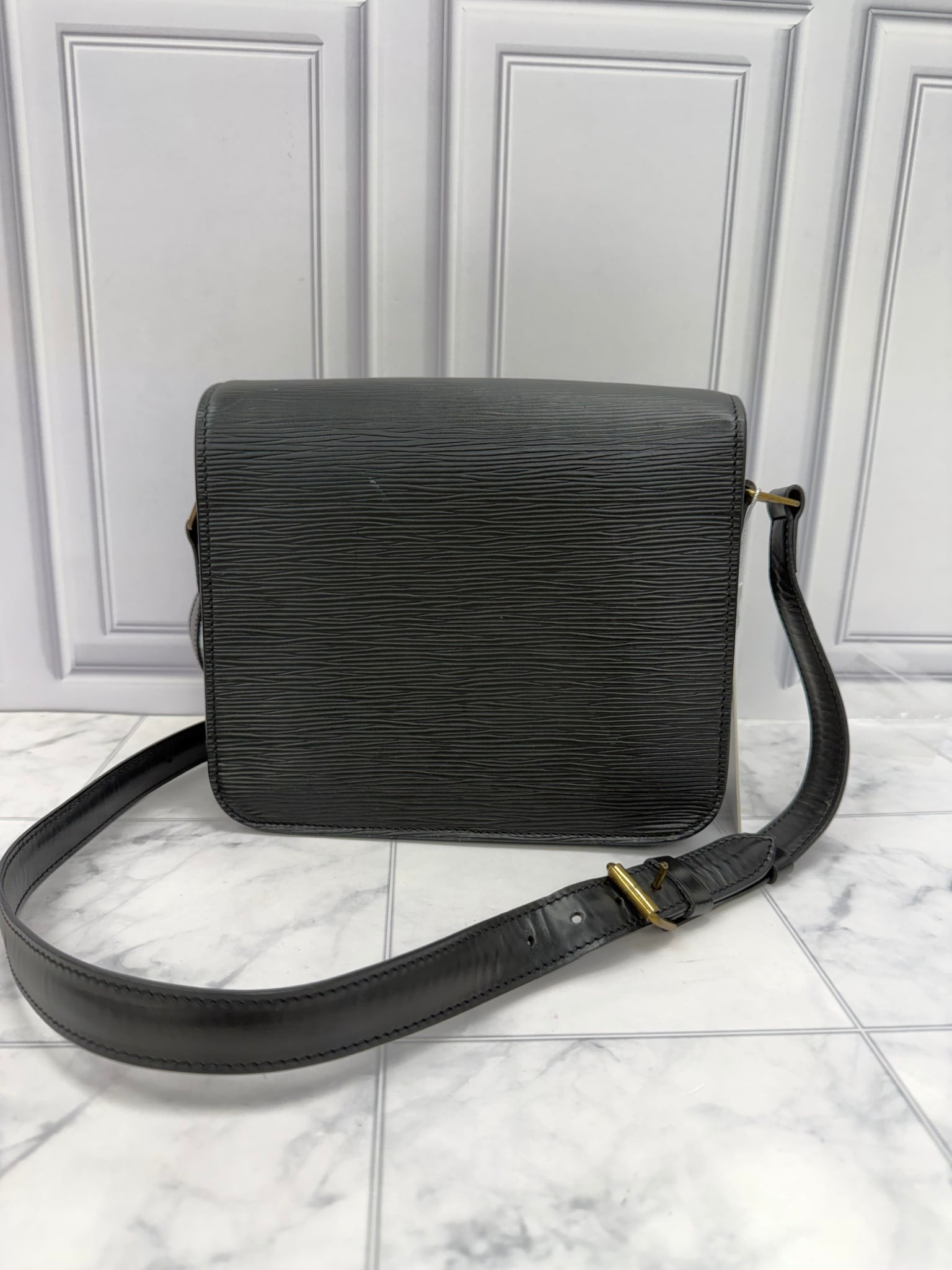Louis Vuitton Black Epi Cartouchiere MM Shoulder Bag