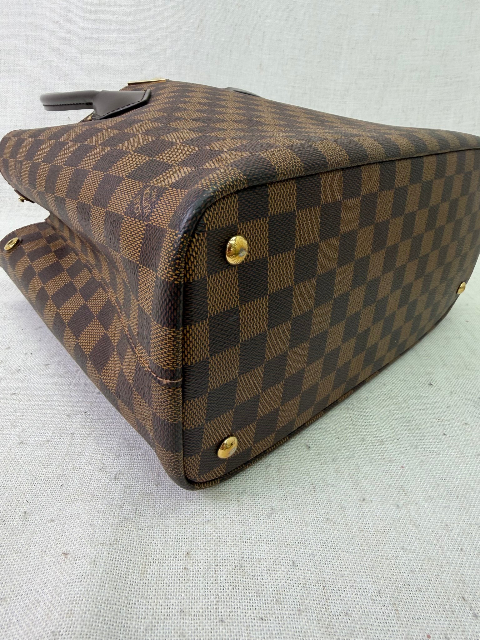 Louis Vuitton Damier Ebene Kensington V Bag
