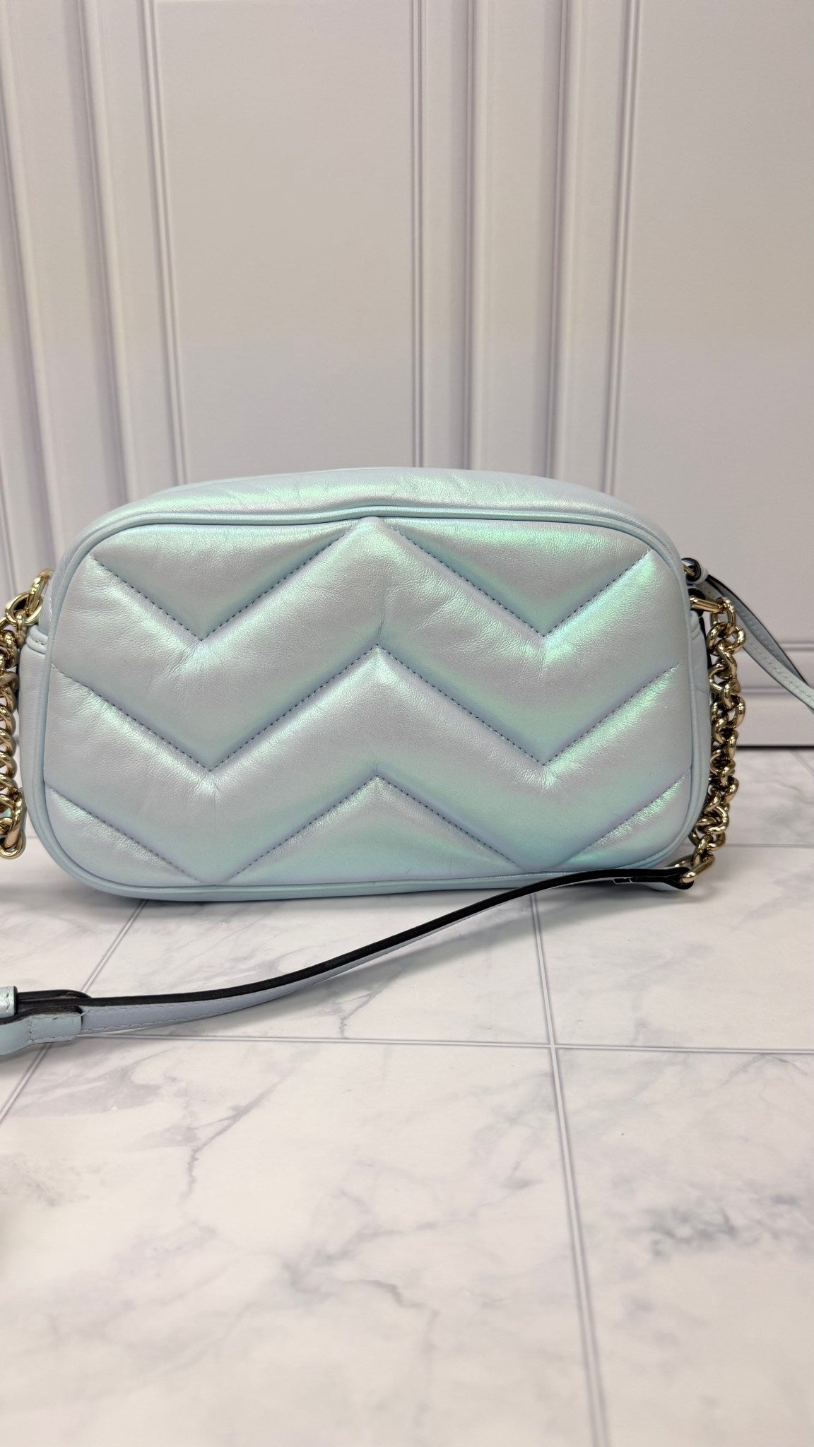 BRAND NEW - Gucci Iridescent Leather GG Marmont Crossbody Bag 