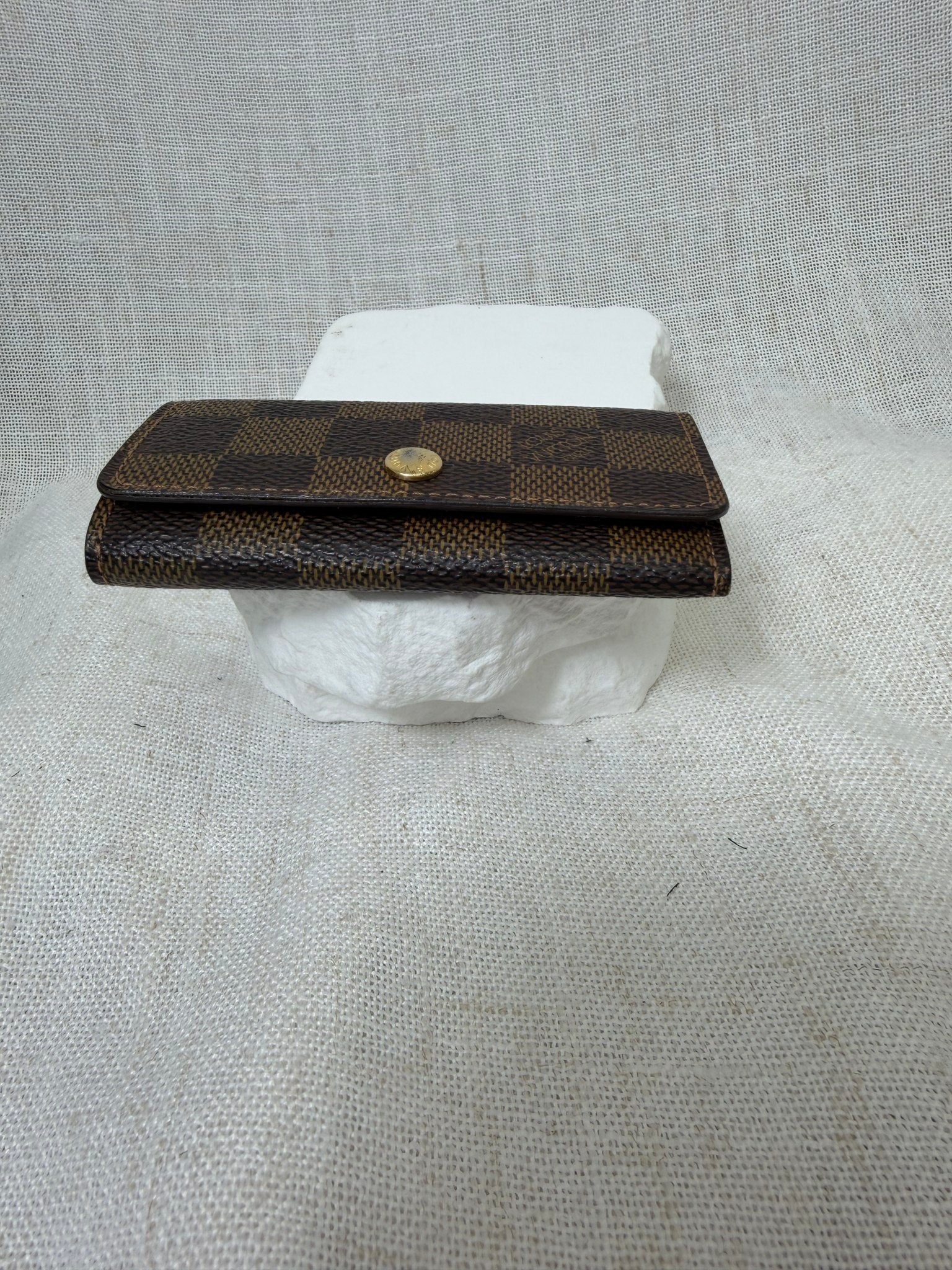 Louis Vuitton Damier Ebene 4 Key Holder Case