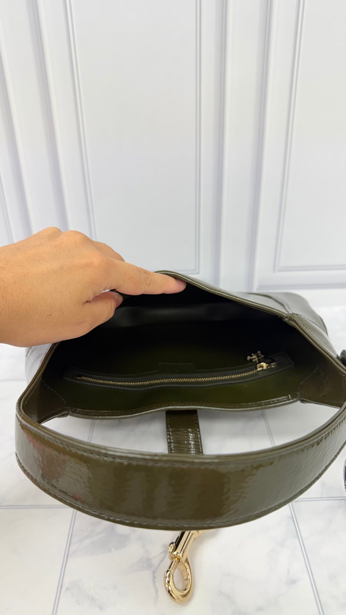 BRAND NEW - Gucci Green Patent Leather Jackie Shoulder Bag 