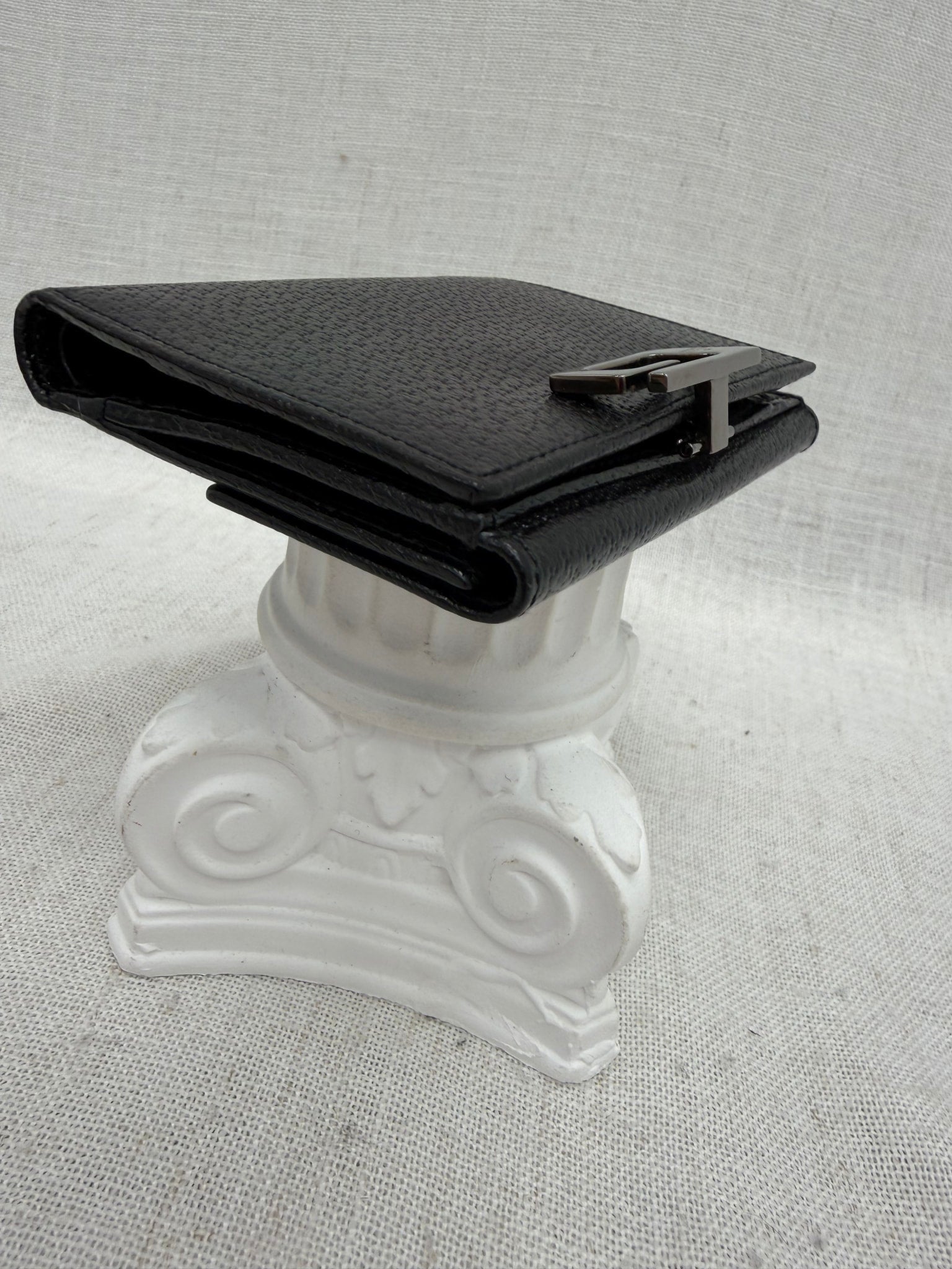 Gucci Black Guccissima Zippy Wallet