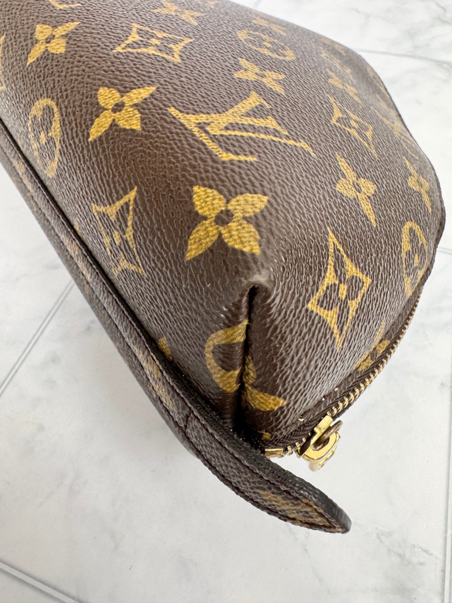 Louis Vuitton Monogram Cosmetic Pouch MM