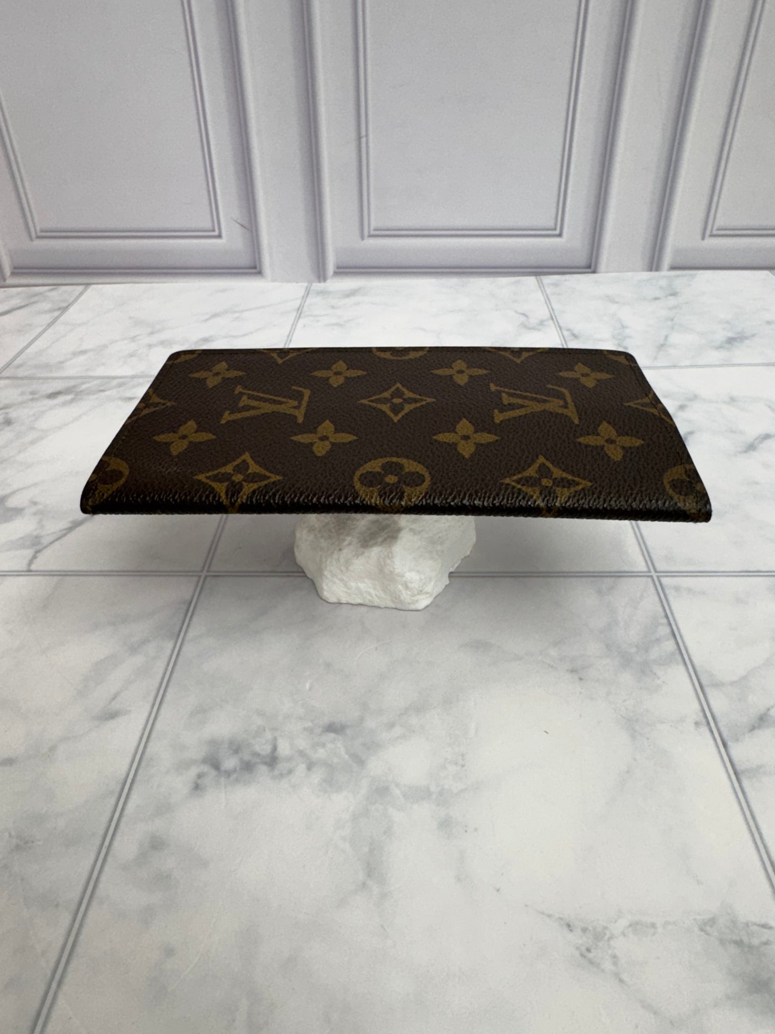 Louis Vuitton Monogram Checkbook Cover