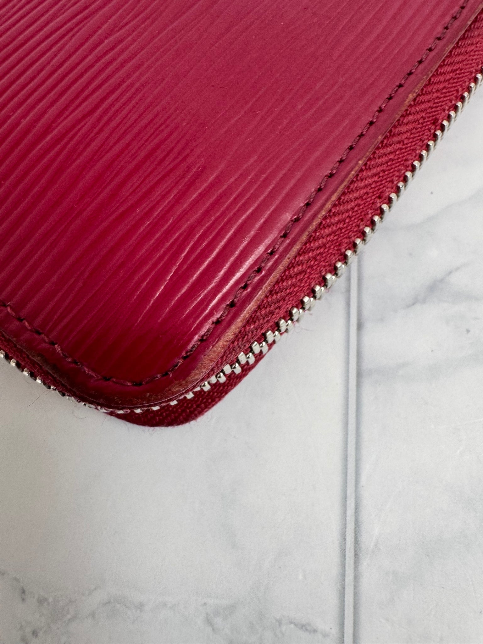 Louis Vuitton Fuchsia Epi Leather Long Zippy Wallet