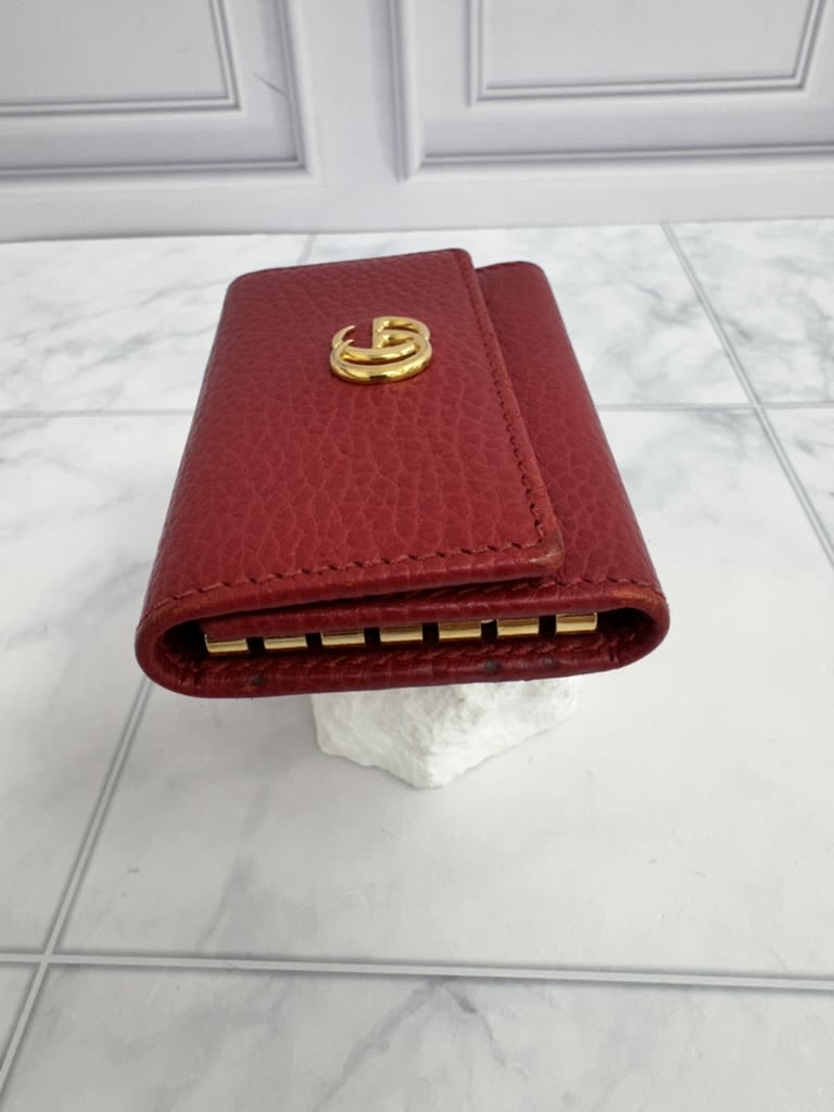 Gucci Red Grained Leather 6 Key Case