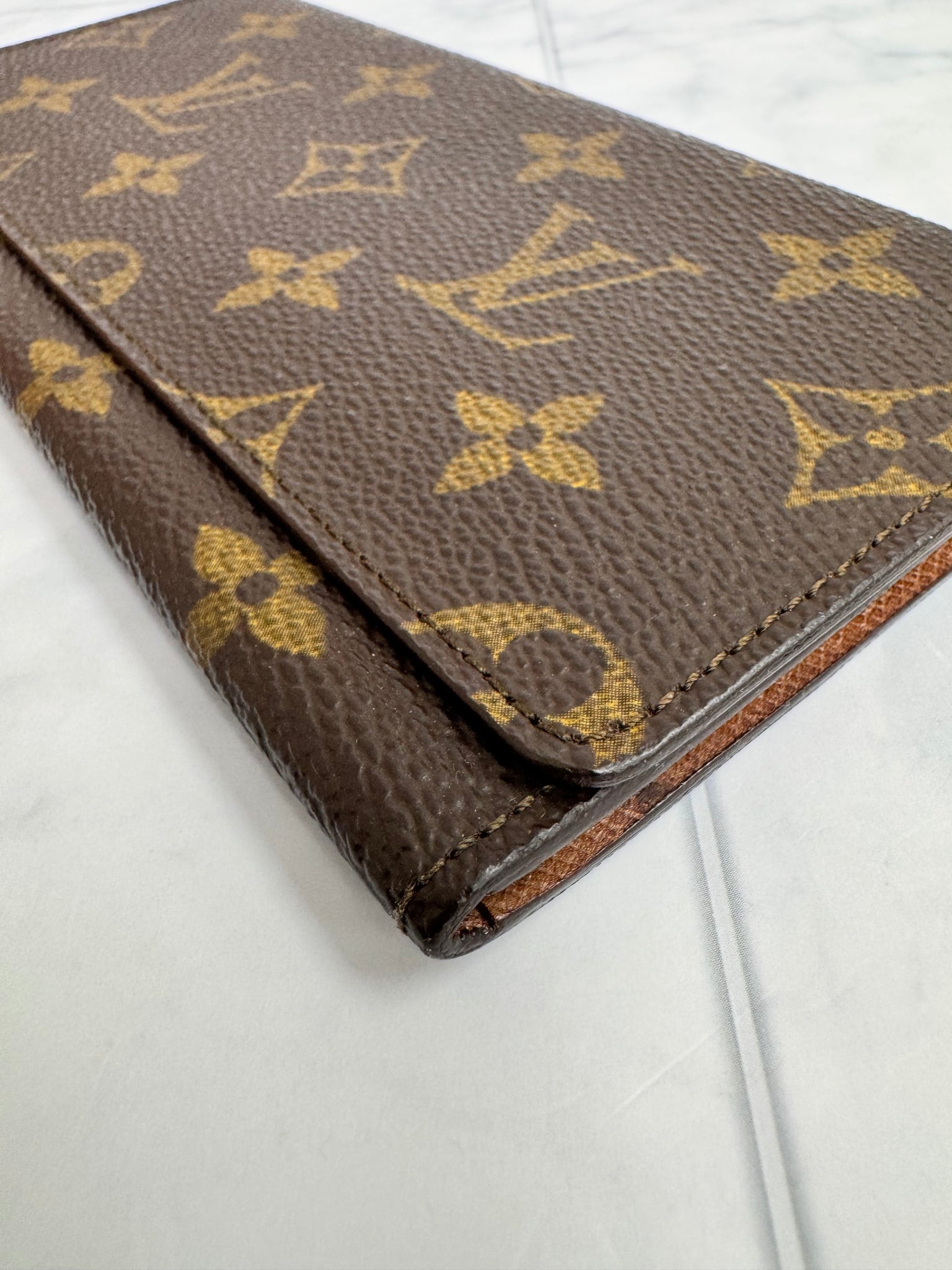 Louis Vuttion Monogram Long Wallet