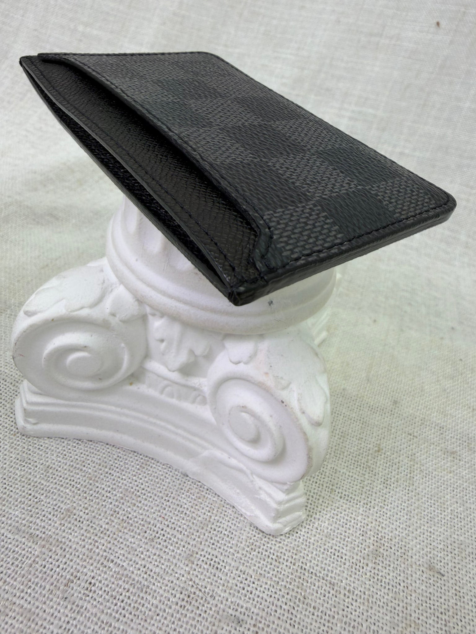 Louis Vuitton Damier Graphite  Neo Portes Card Holder