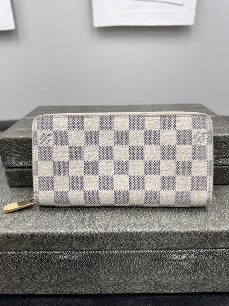 Louis Vuitton Damier Azur Zippy Wallet