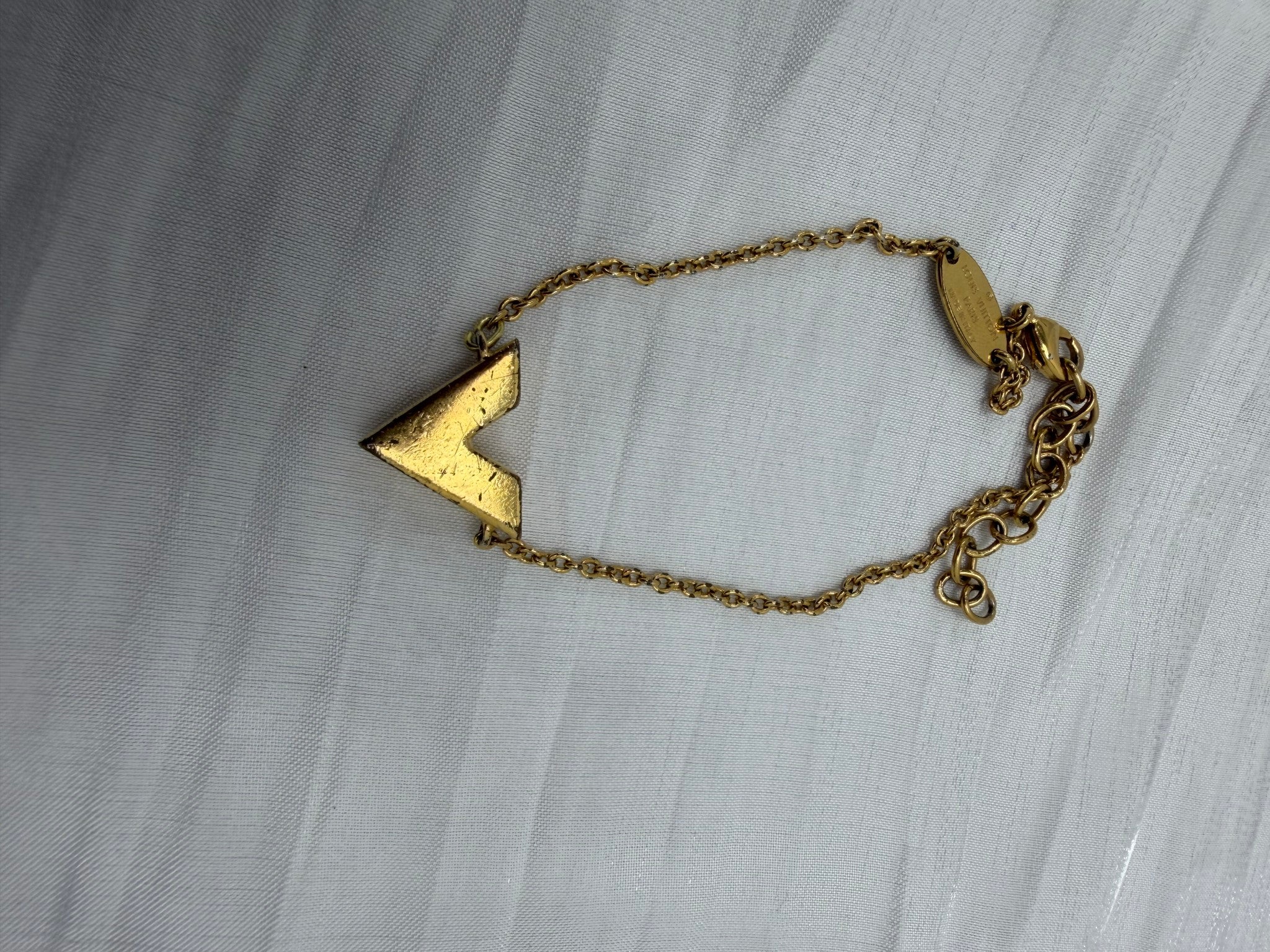 Louis Vuitton Gold Tone Essential V Bracelet 