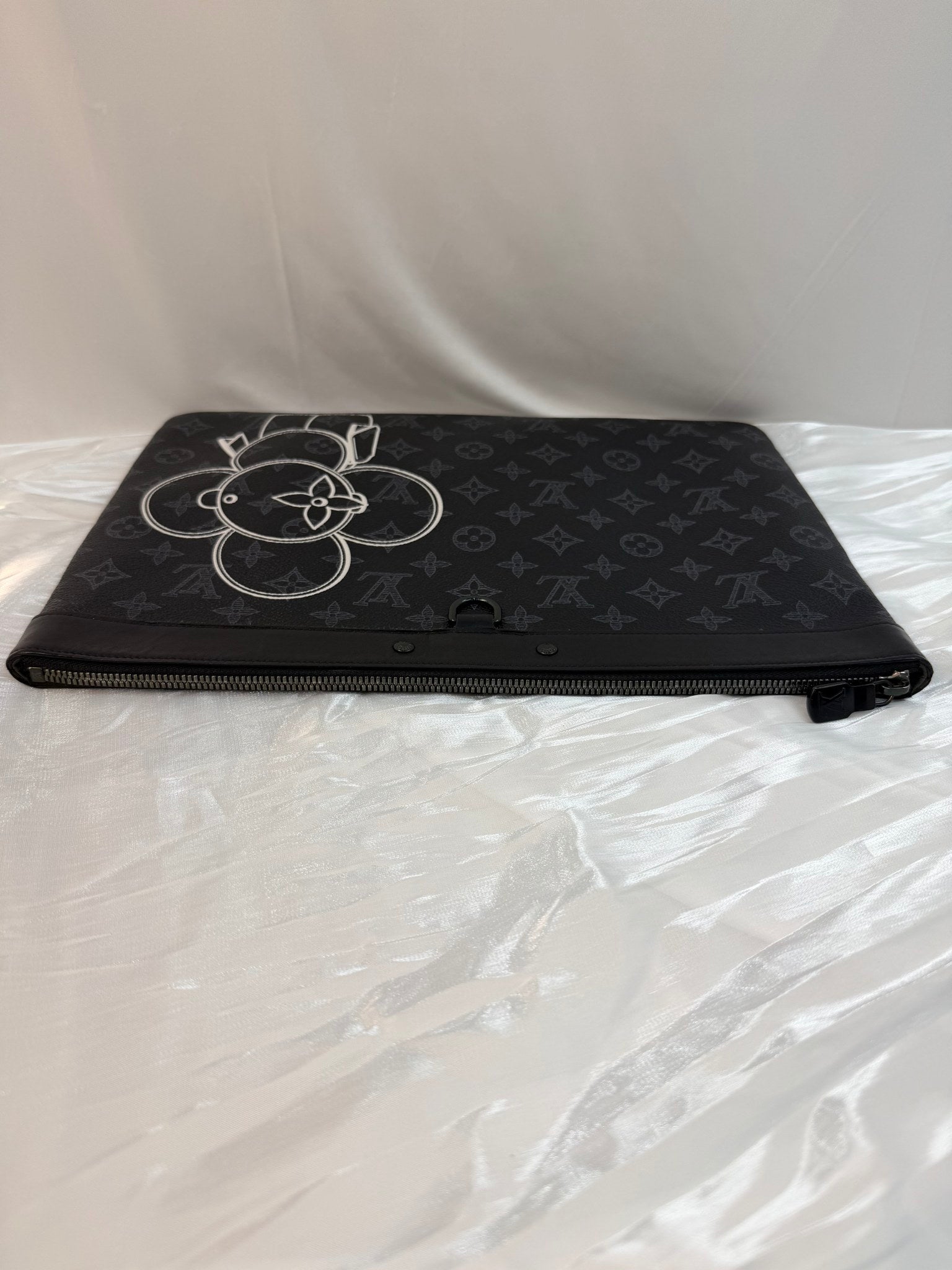 Louis Vuitton Monogram Eclipse Vivienne Apollo Pochette