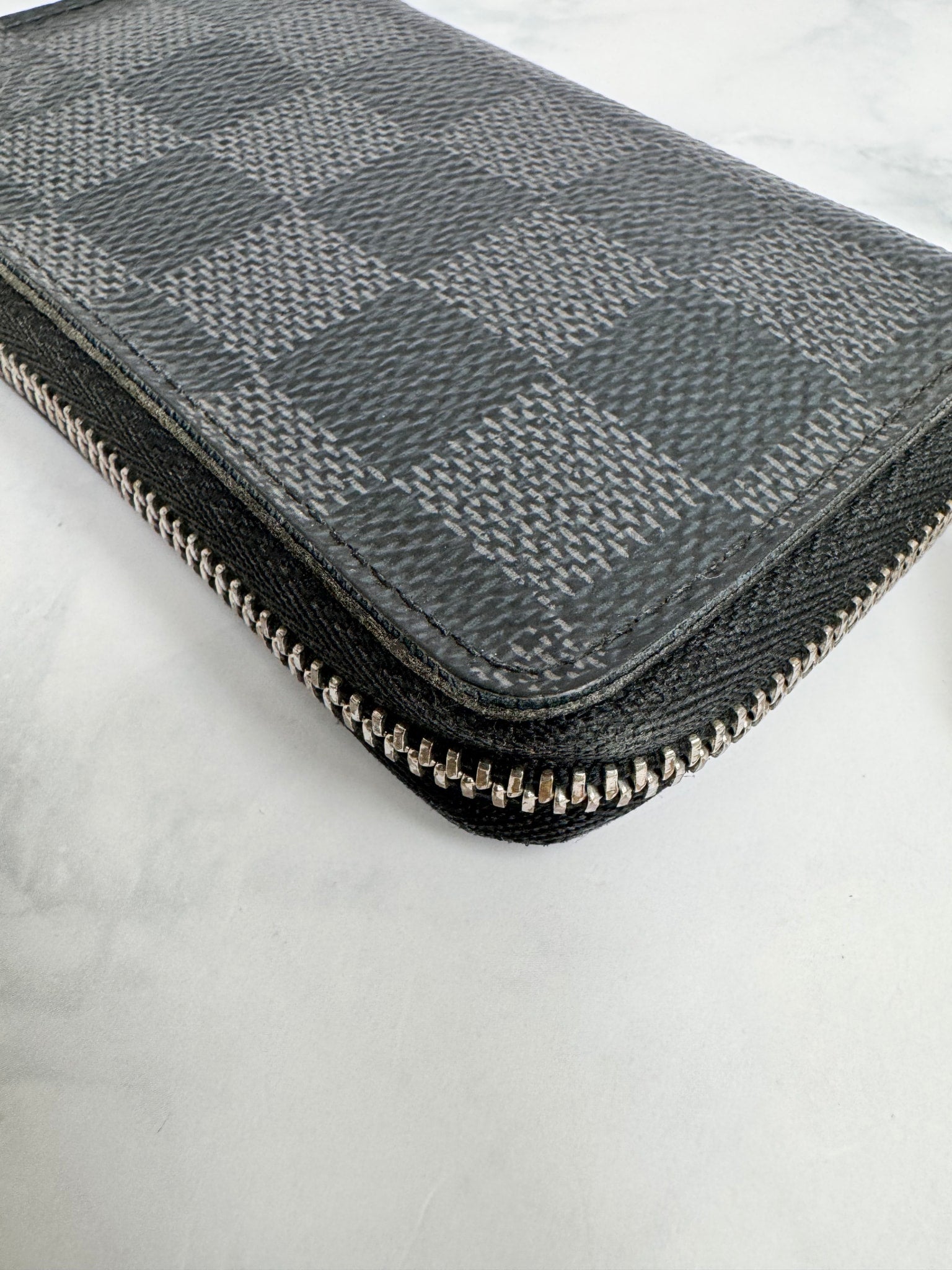 Louis Vuitton Damier Graphite Zippy Coin Purse