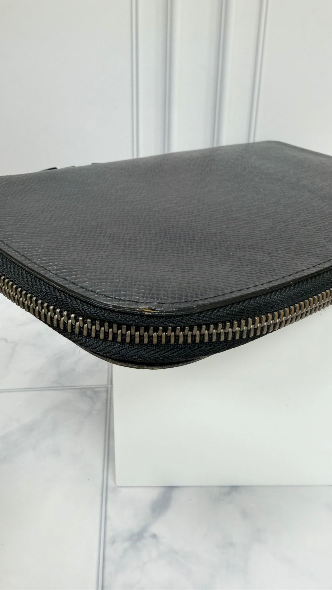 Louis Vuitton Black Taiga Leather Atoll Travel Organizer