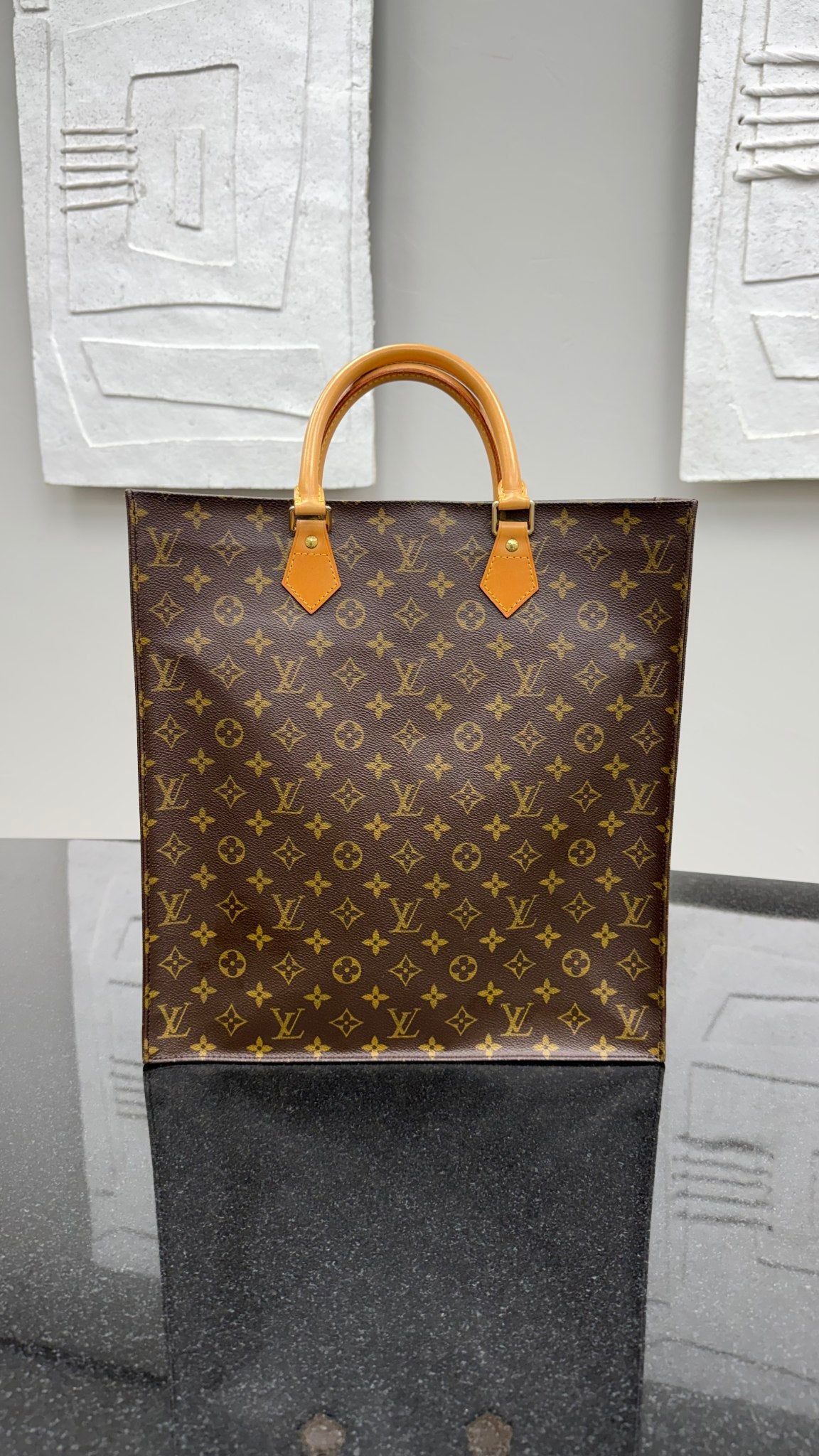 Louis Vuitton Monogram Sac Plat