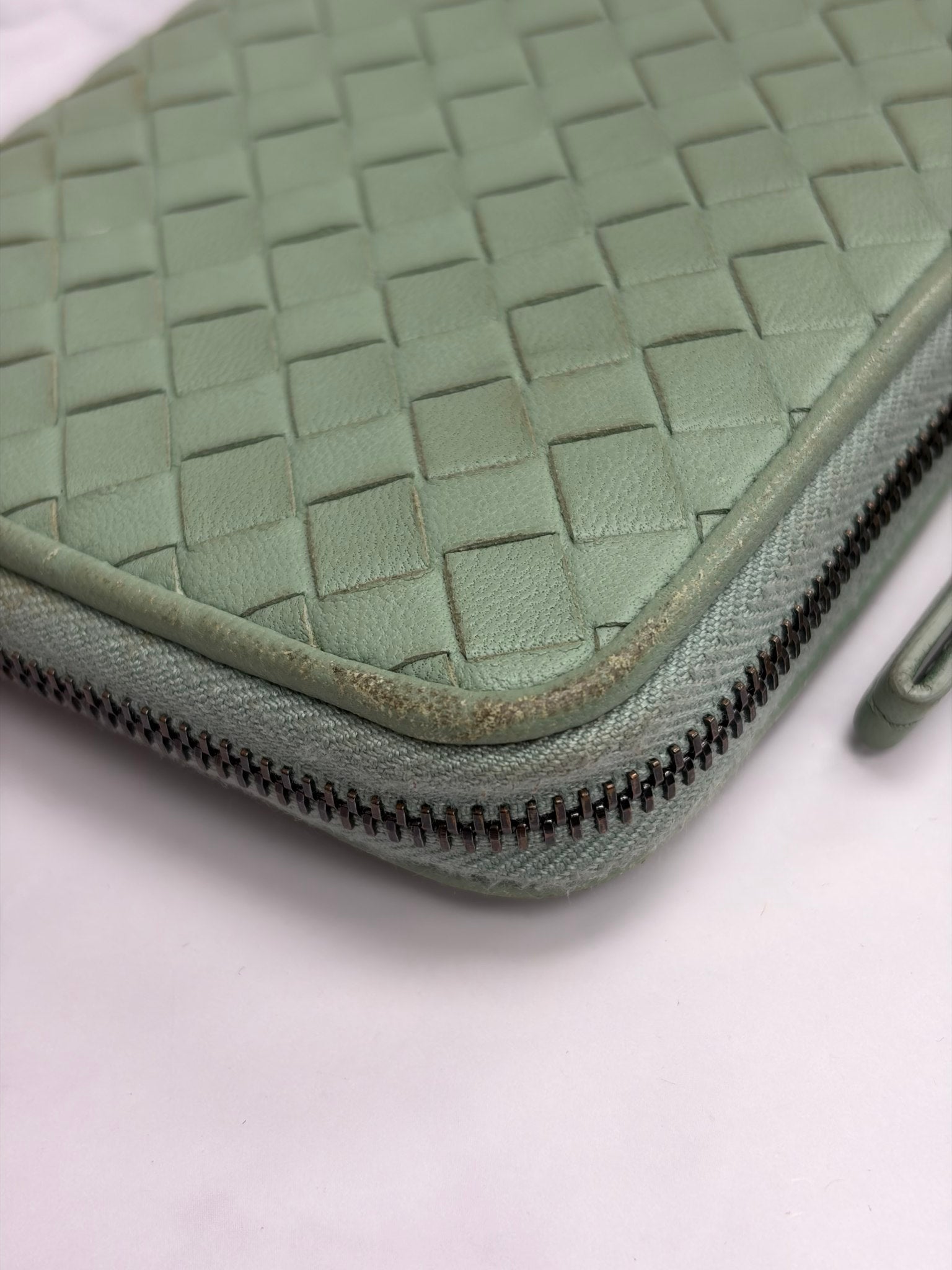 Bottega Veneta Green Intrecciato Leather Zippy Wallet