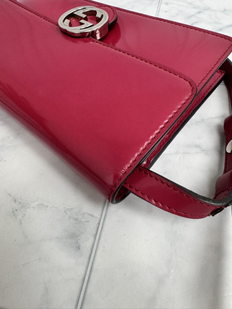 Gucci Fuchsia Patent Leather Interlocking G Dollar Wallet On A Strap