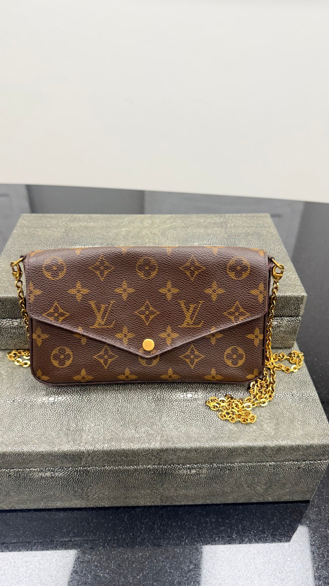 Louis Vuitton Monogram Pochette Felicie Crossbody Bag