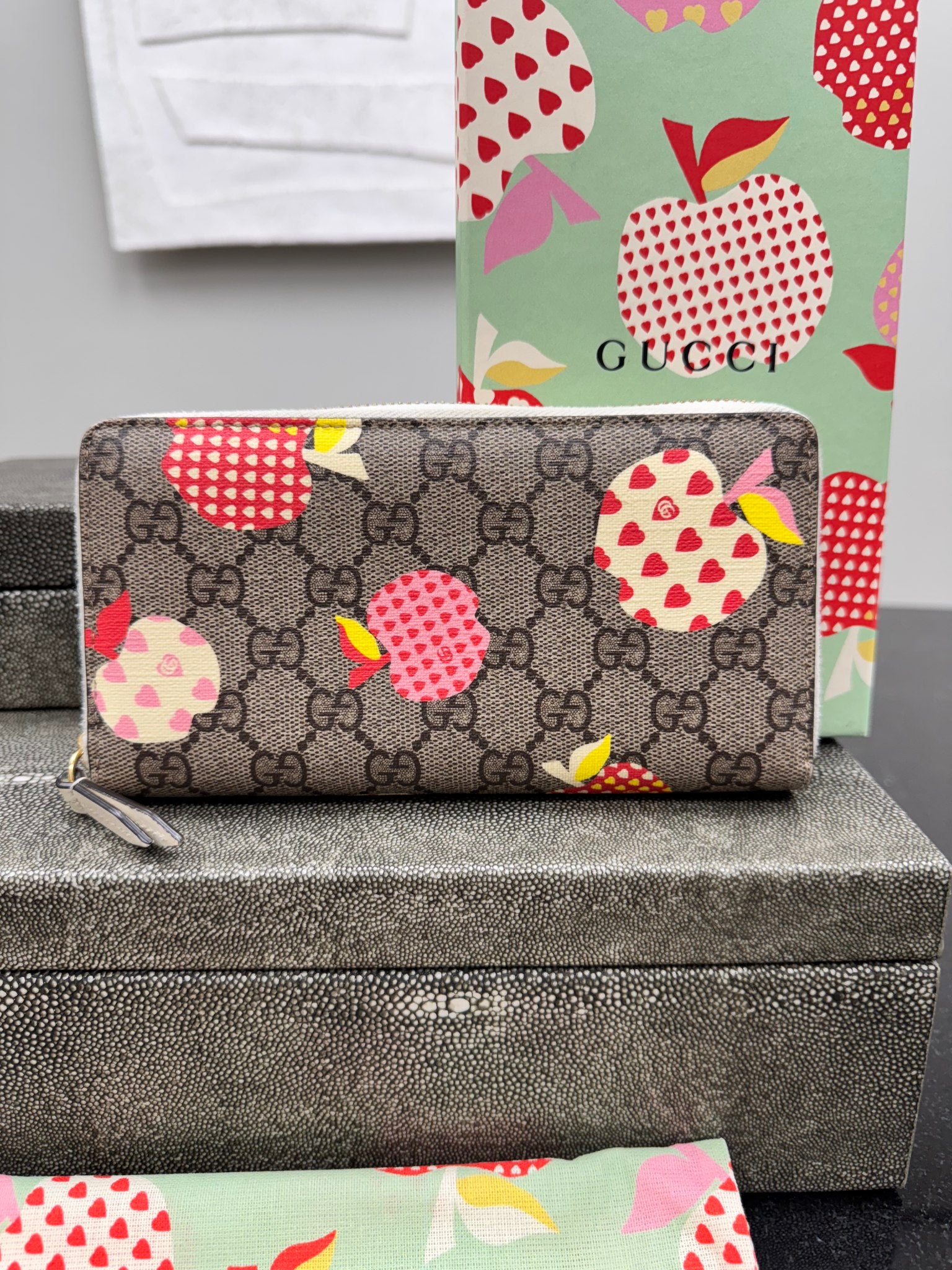 Gucci GG Supreme Apple Print Coated Canvas Zippy Long Wallet 