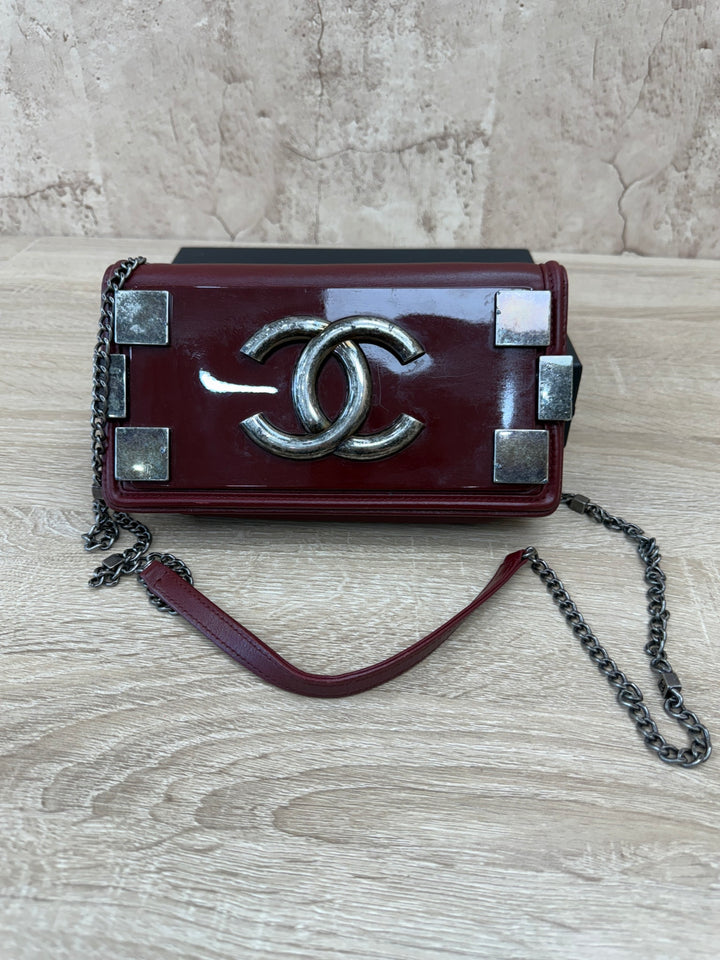 Chanel Burgundy Plexiglass & Lambskin Boy Brick Bag