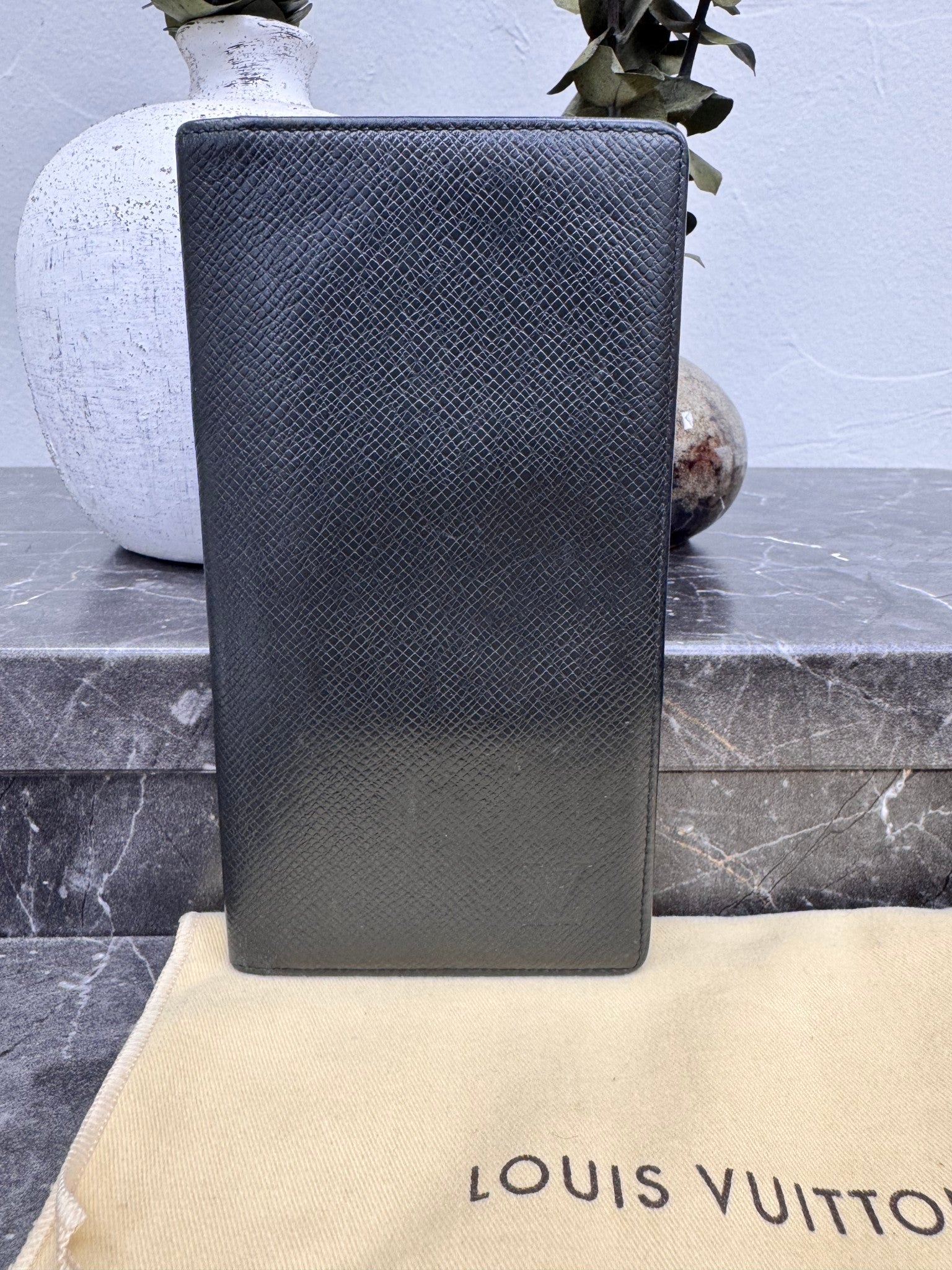 Louis Vuitton Brazza Wallet Taiga Leather