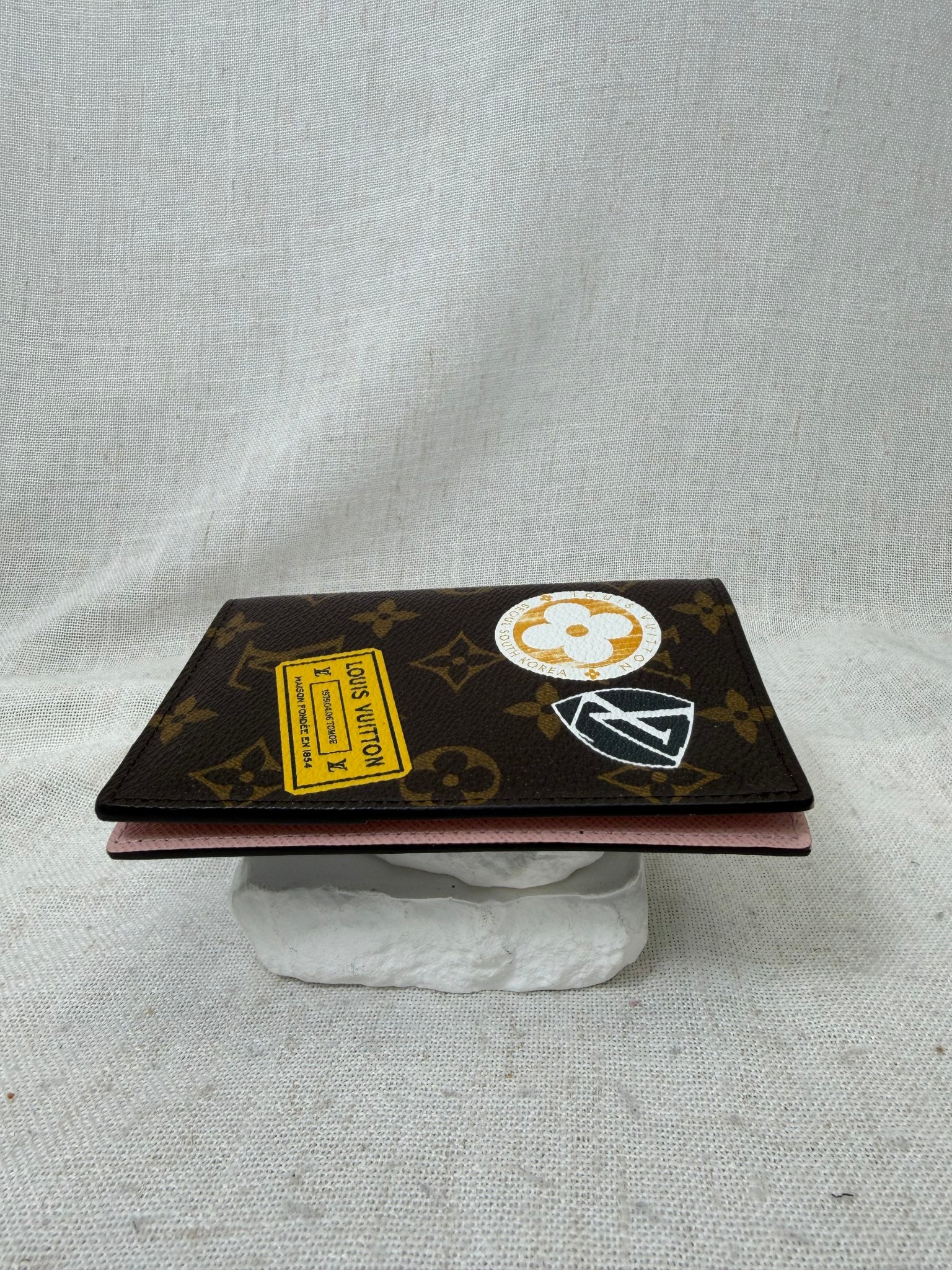 BRAND NEW - Louis Vuitton Monogram  My World Tour Passport Cover 