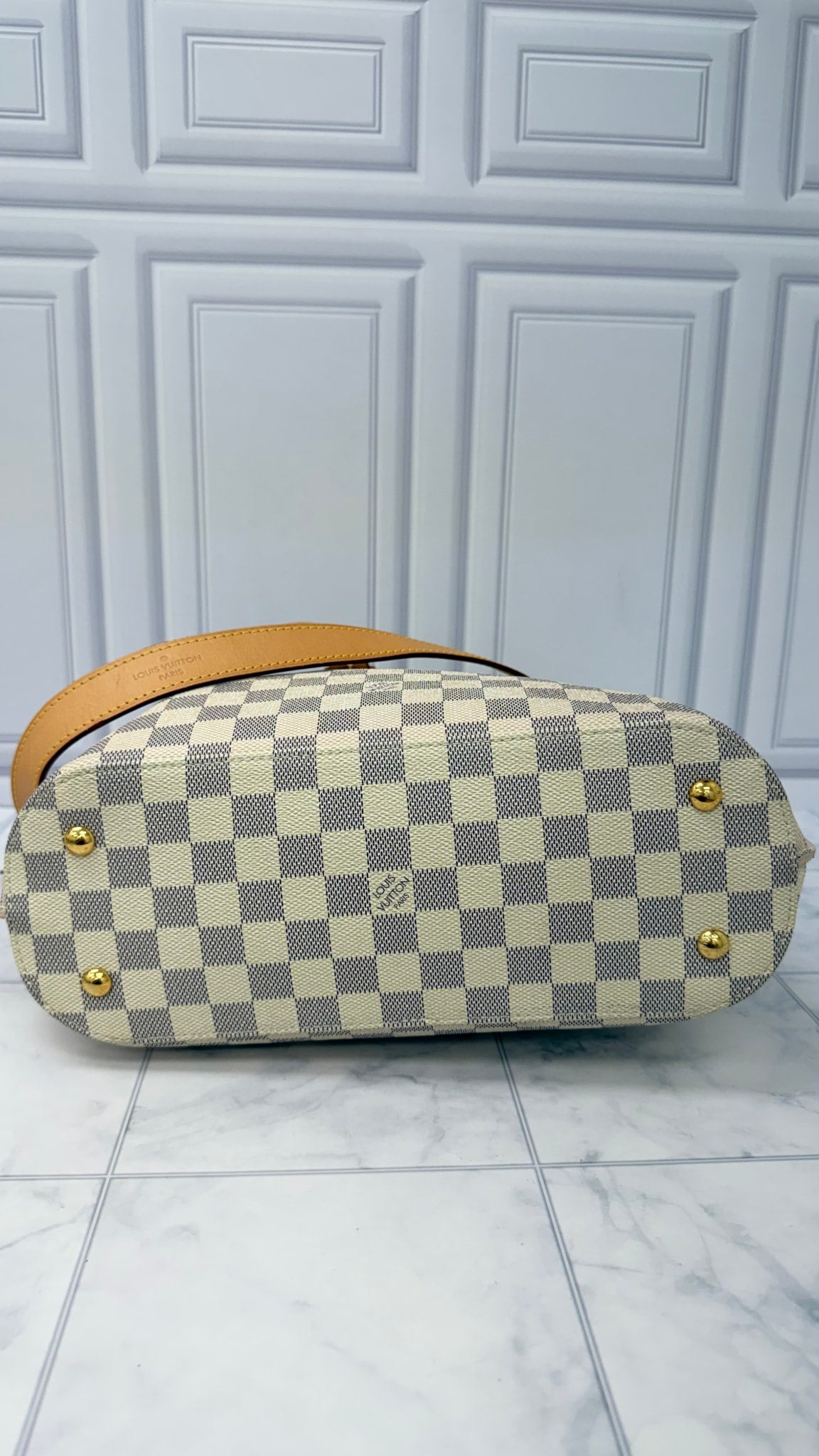 LIKE NEW - Louis Vuitton Damier Azur Girolata Handbag 