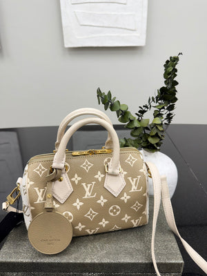 Louis Vuitton Green And Cream Empreinte Leather Speedy Bandouliere 20