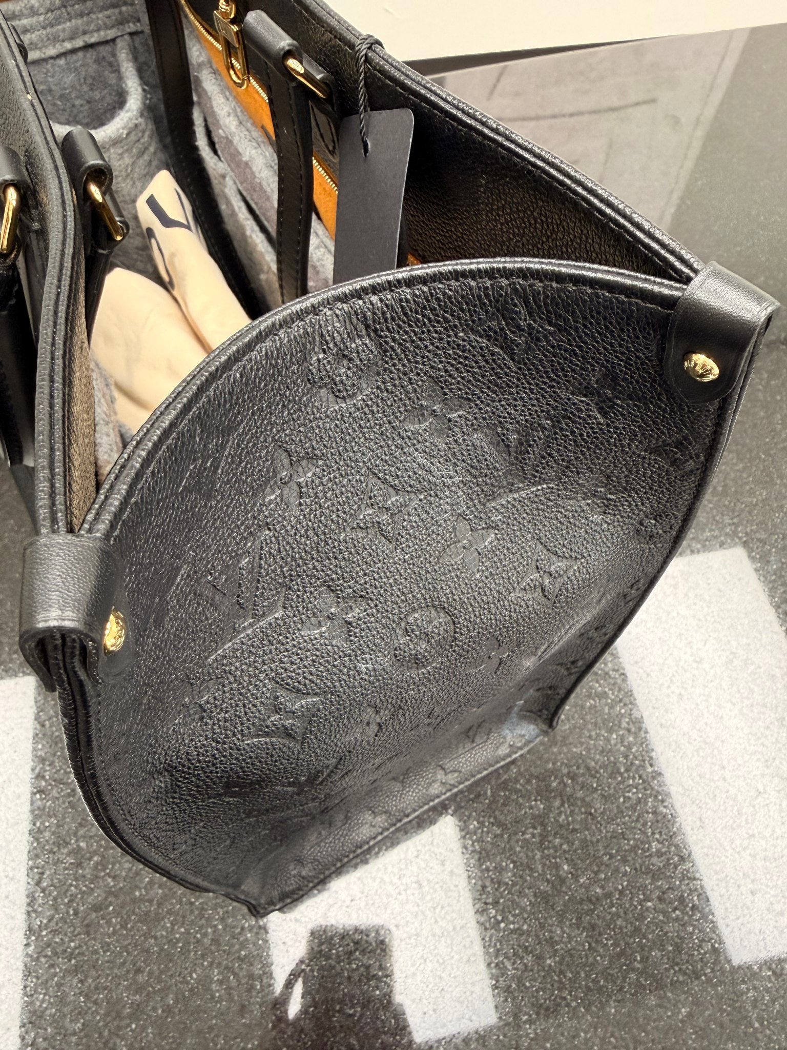 Louis Vuitton Black Empreinte Leather OntheGo GM 