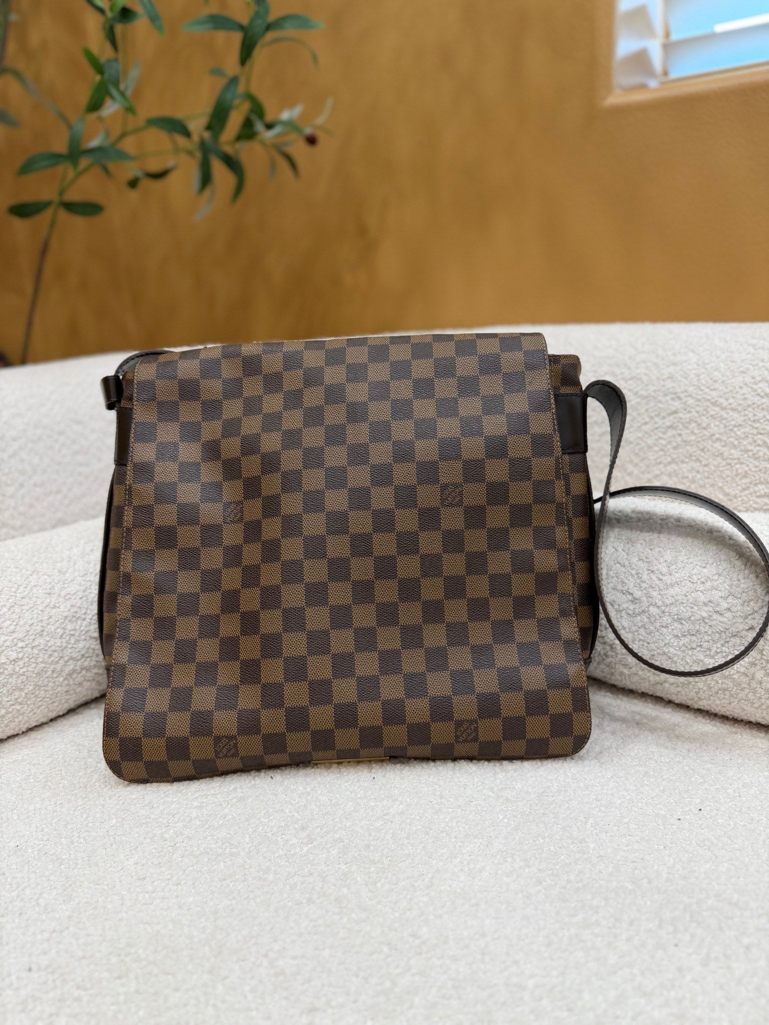 Louis Vuitton Damier Ebene Bastille Messenger Bag