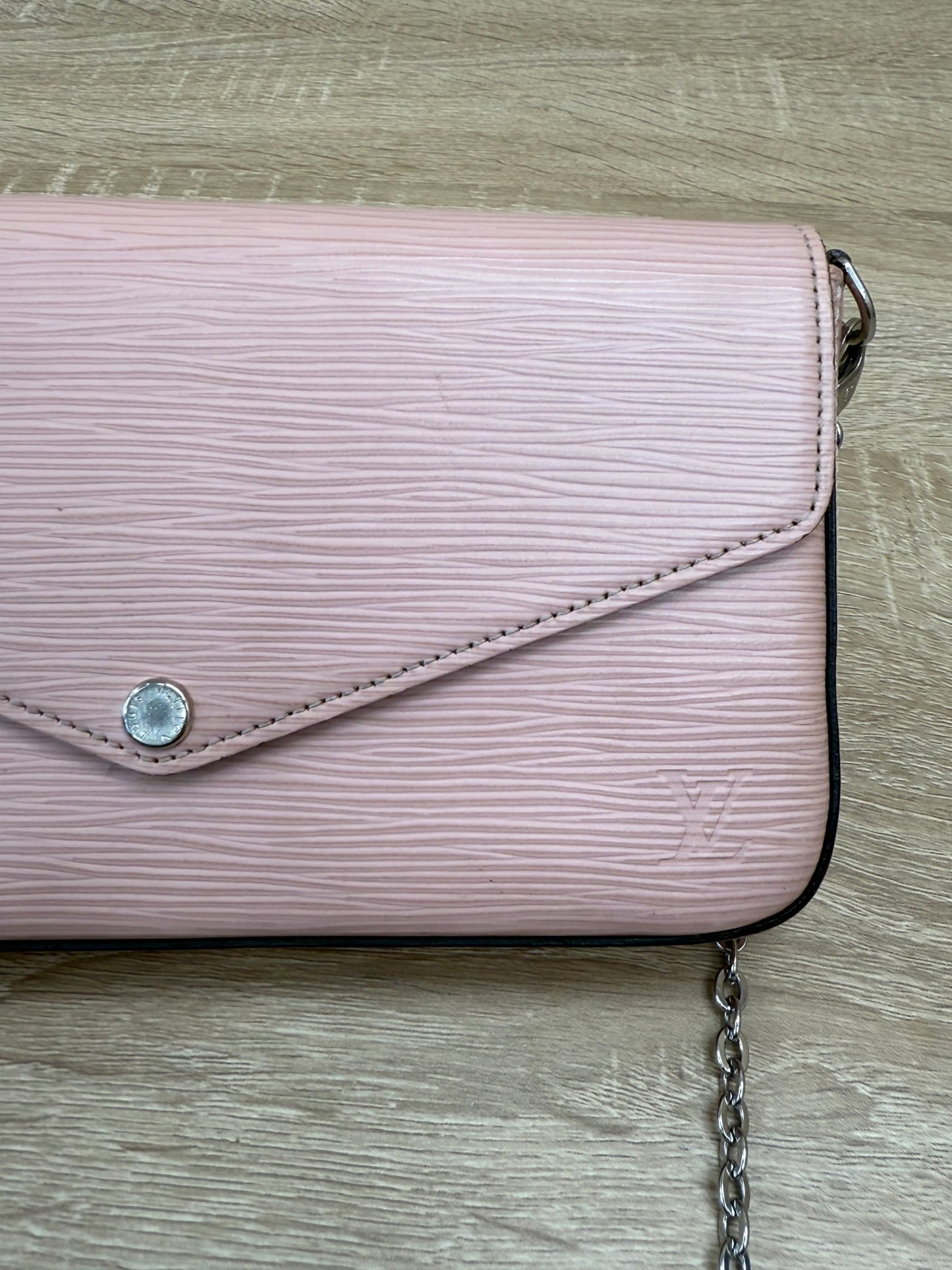 Louis Vuitton Rose Pink Epi Leather Felicie Pochette 
