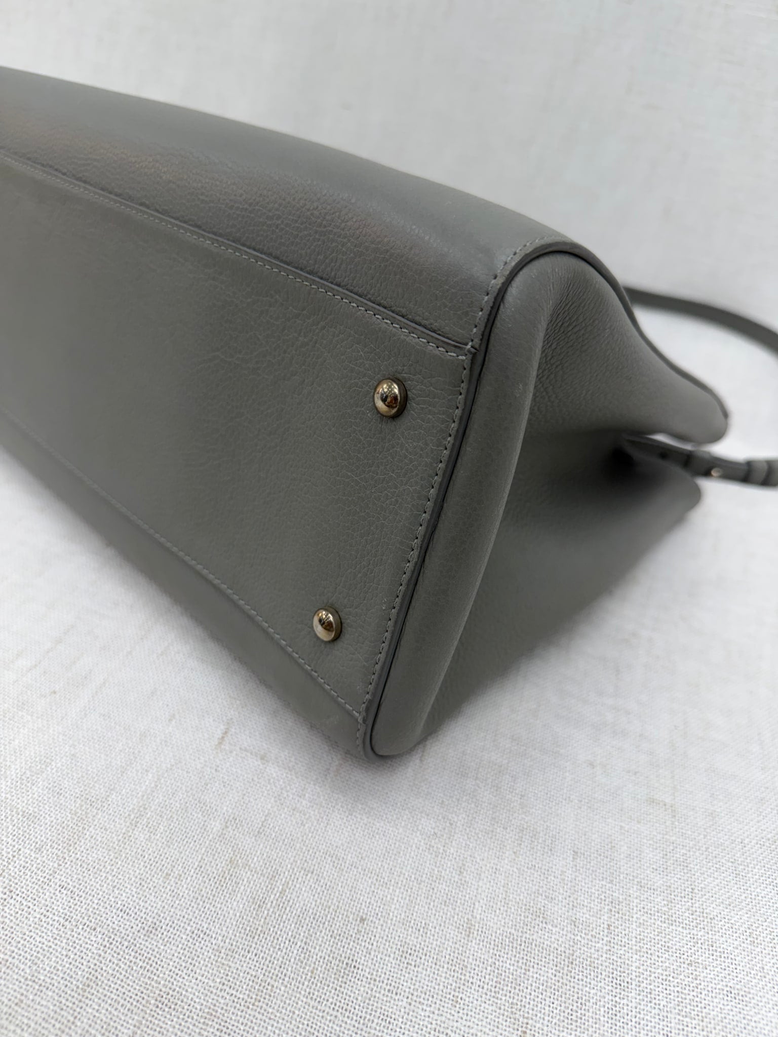 Chanel Grey Grained Calfskin Medium Neo Executive Tote