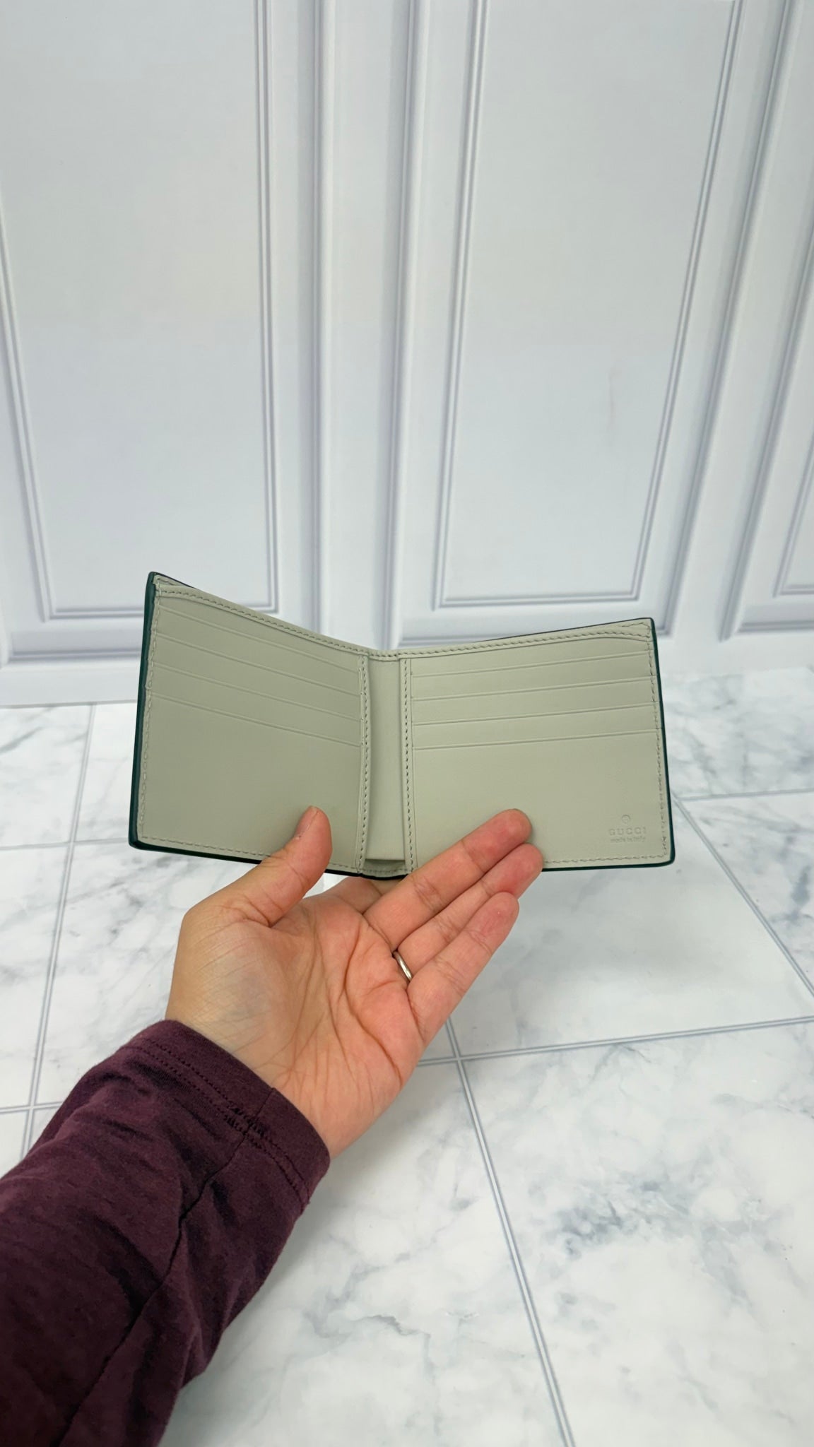 BRAND NEW - Gucci Silver Mirror Effect Leather  Bifold Wallet 