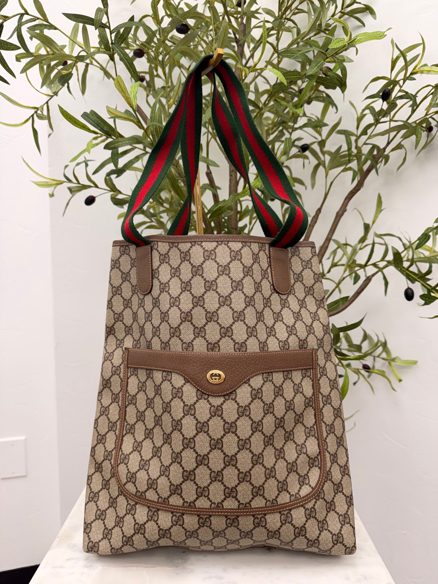 Gucci GG Supreme Canvas Tote Bag