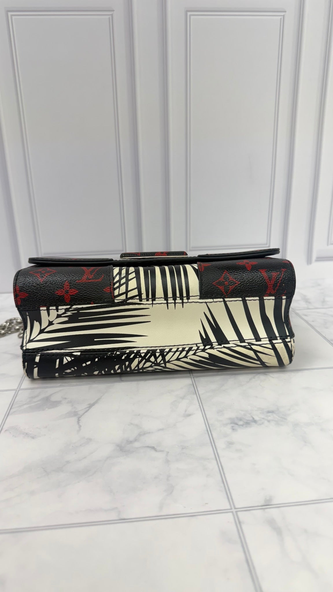 Louis Vuitton Black And Red Canvas Infrarouge Twist MM Shoulder Bag 