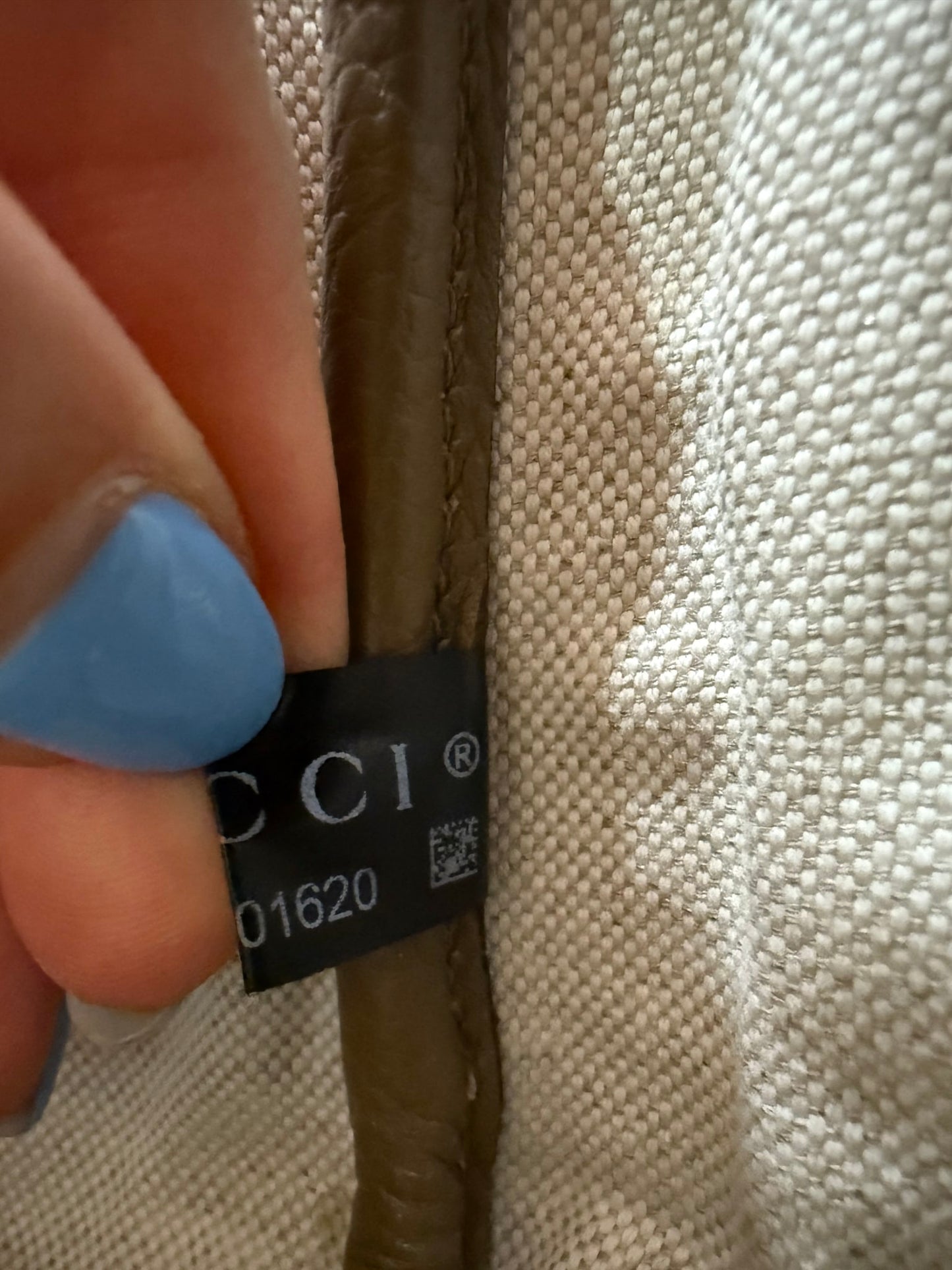 https://res.cloudinary.com/dyql5hig8/image/upload/v1756831436/hizdodyckkcpmbf3gdkb.jpg