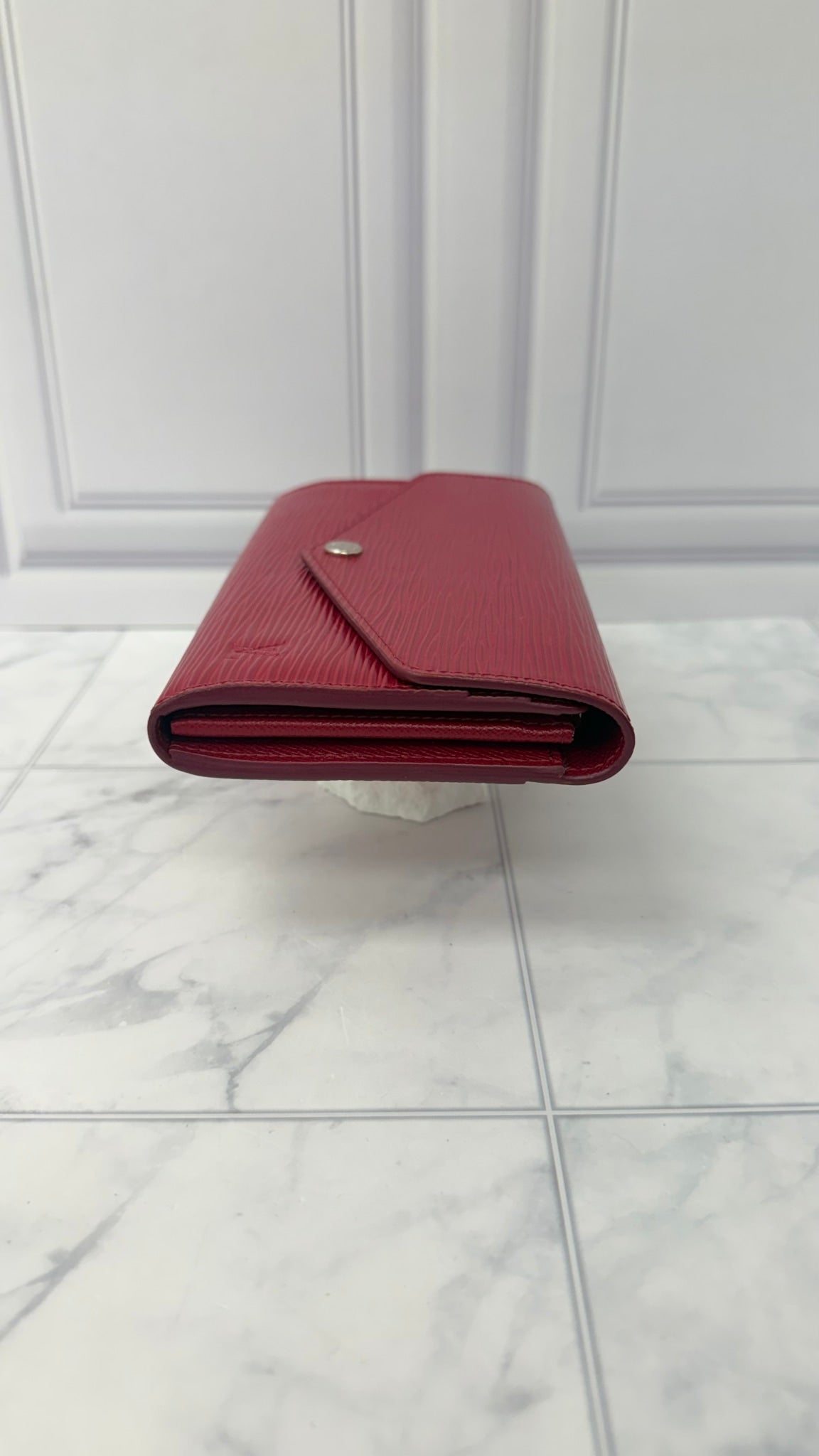 Louis Vuitton Pink Epi Leather Sarah Wallet 