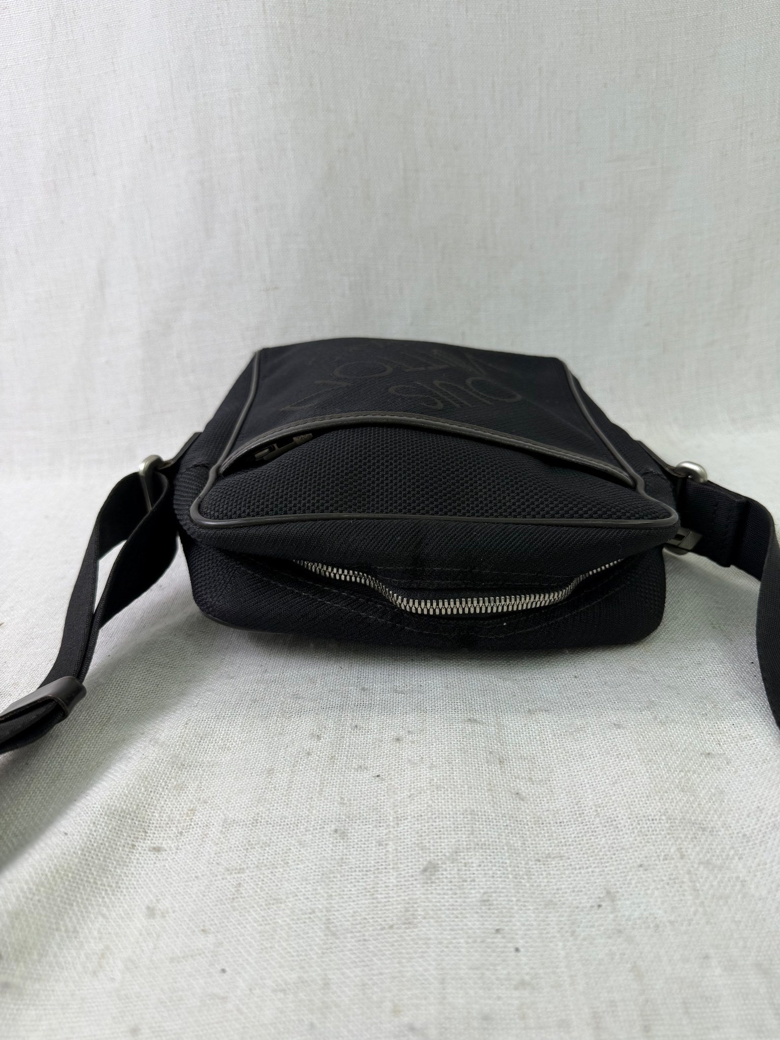 Louis Vuitton Damier Geant Citadin Messenger Bag