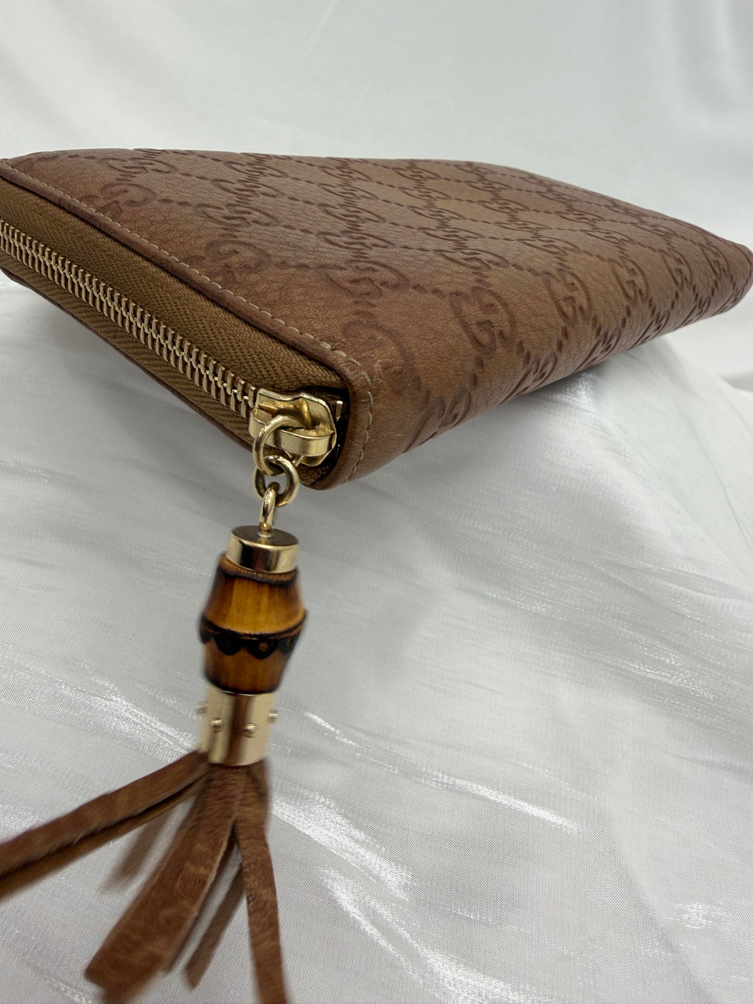 Gucci Brown Guccissima Leather Bamboo Zippy Travel Wallet