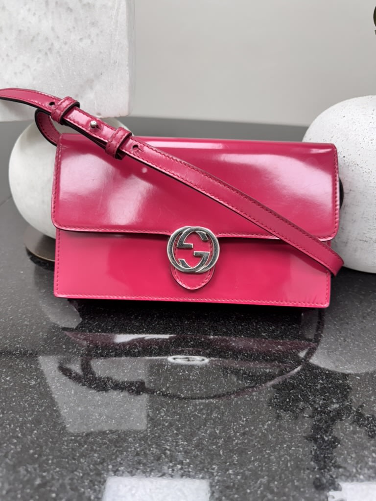 Gucci Fuchsia Patent Leather Interlocking G Dollar Wallet On A Strap