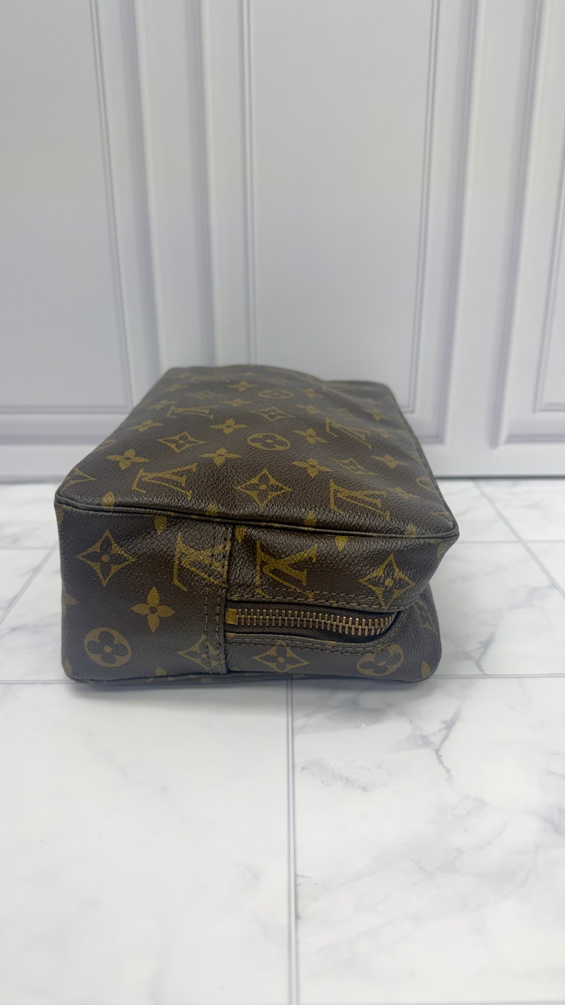 Louis Vuitton Monogram Trousse Toilette 28 Travel Case 