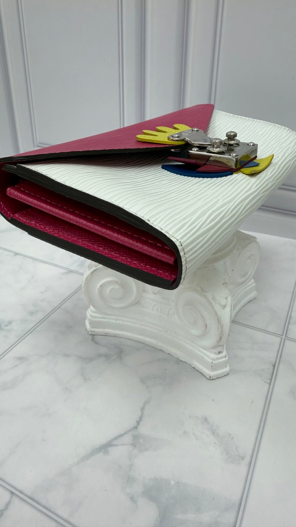 Louis Vuitton White & Pink Epi Tribal Mask Sarah Wallet