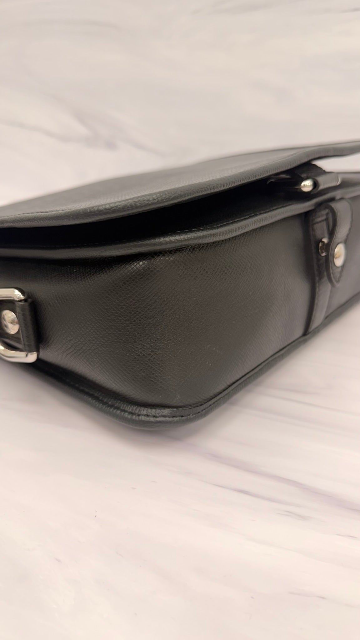 Louis Vuitton Black Taiga Leather Crossbody Bag