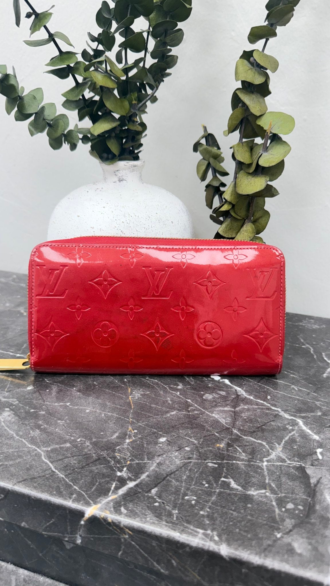 Louis Vuitton Monogram Red Vernis Leather Zippy Wallet
