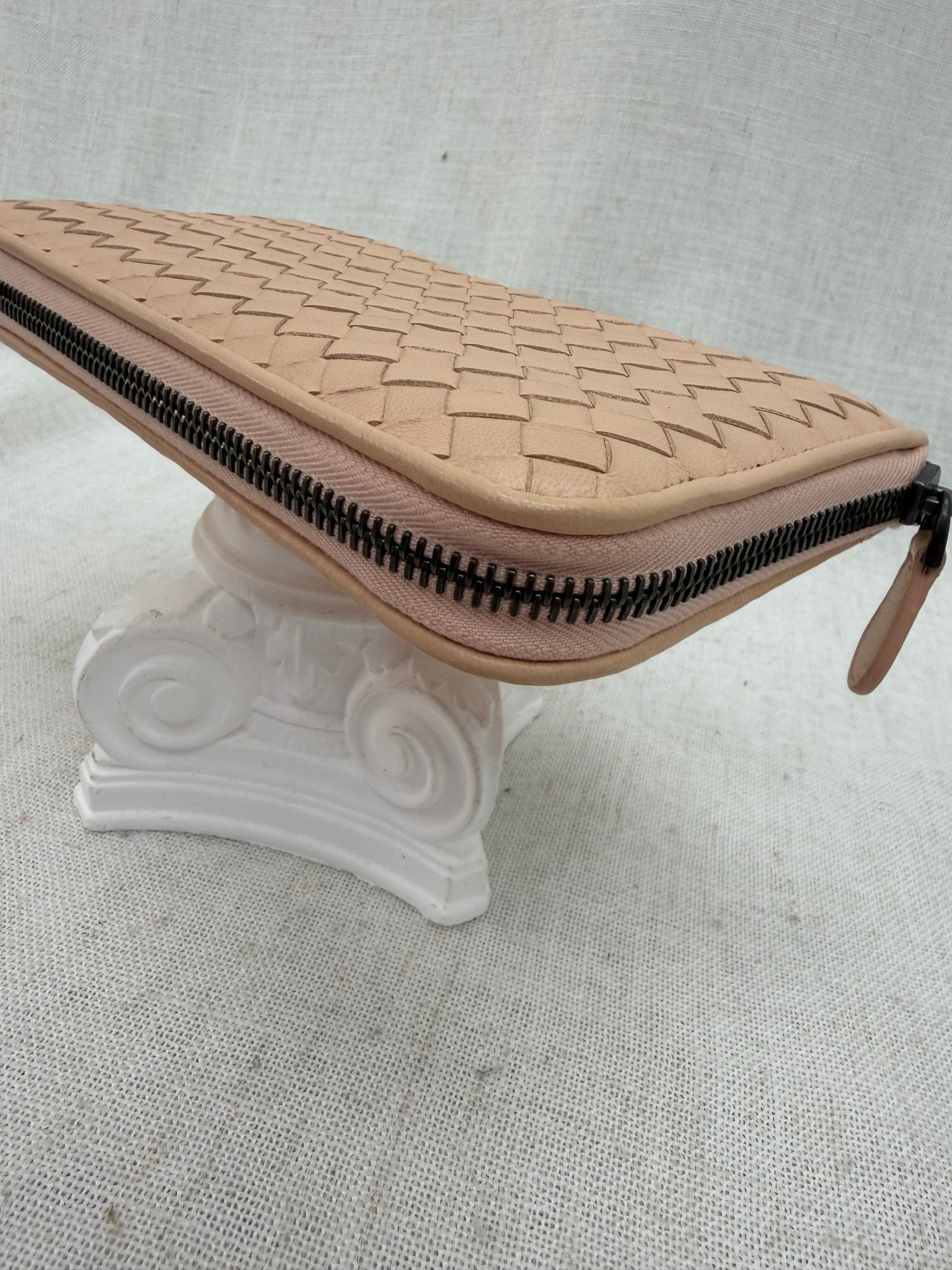 Bottega Veneta Peach Intracciato Leather Zippy Wallet