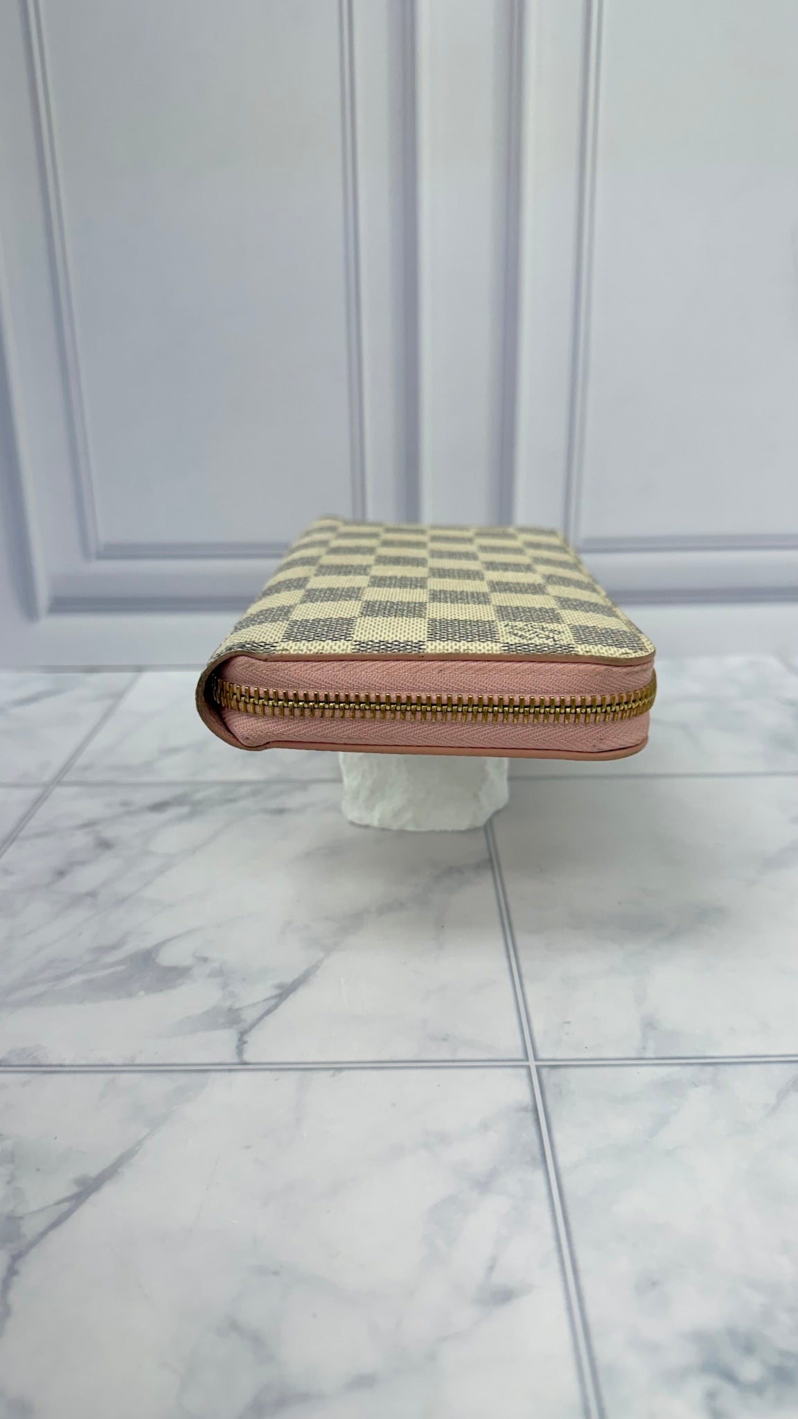 Louis Vuitton Damier Azur Rose Ballerine Zippy Wallet 