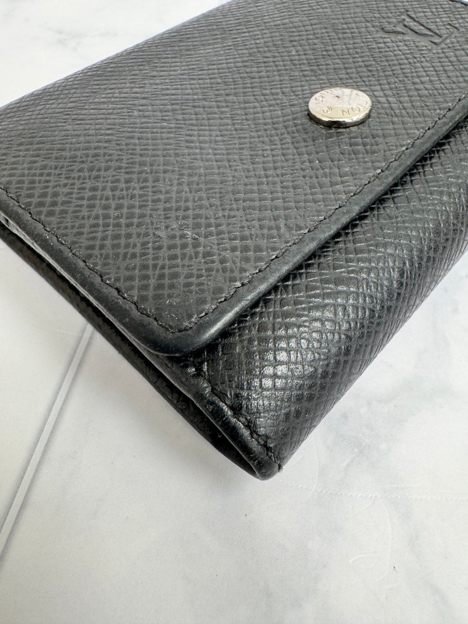 Louis Vuitton Black Taiga Leather Serguei Compact Wallet
