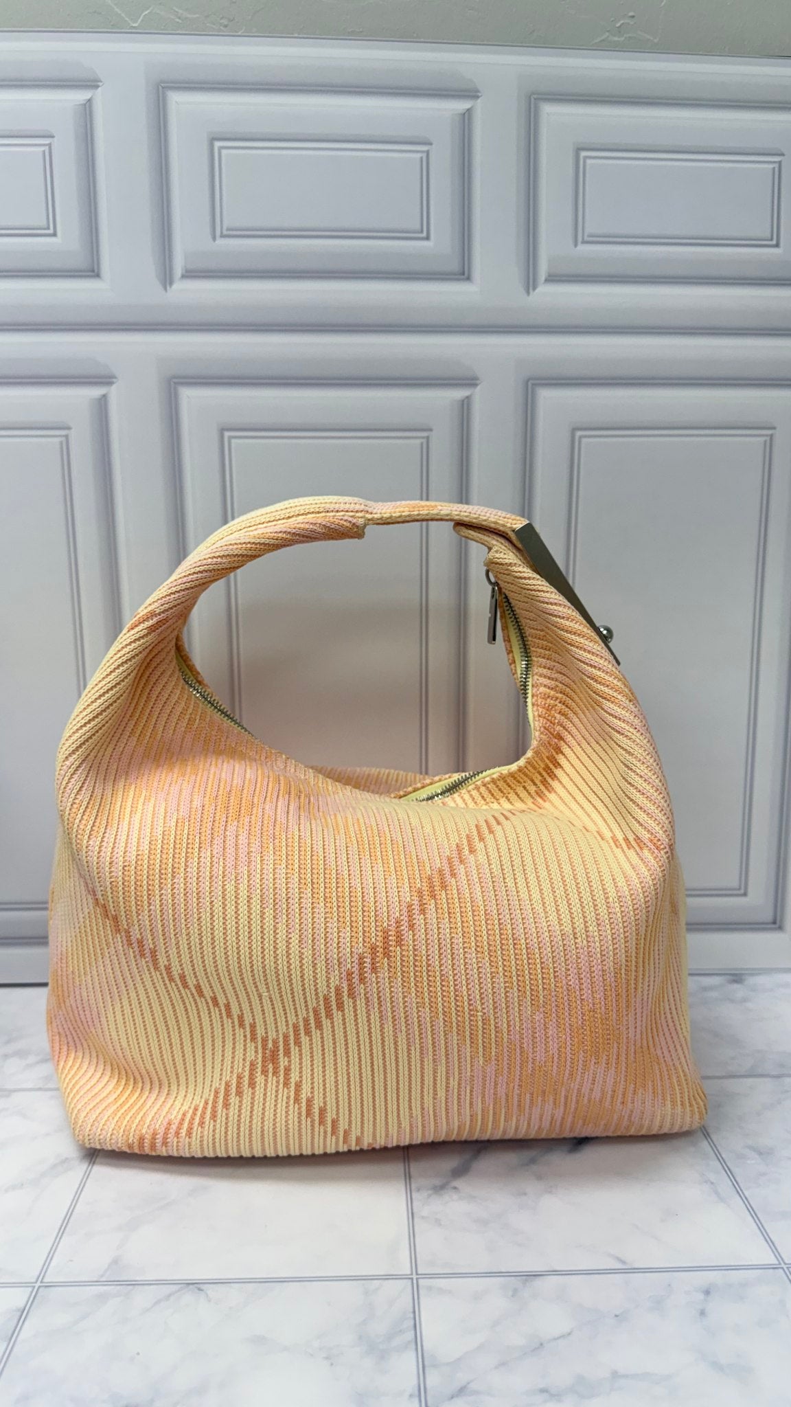 Burberry Pink Lemonade Knitted Fabric Peg Hobo Bag 